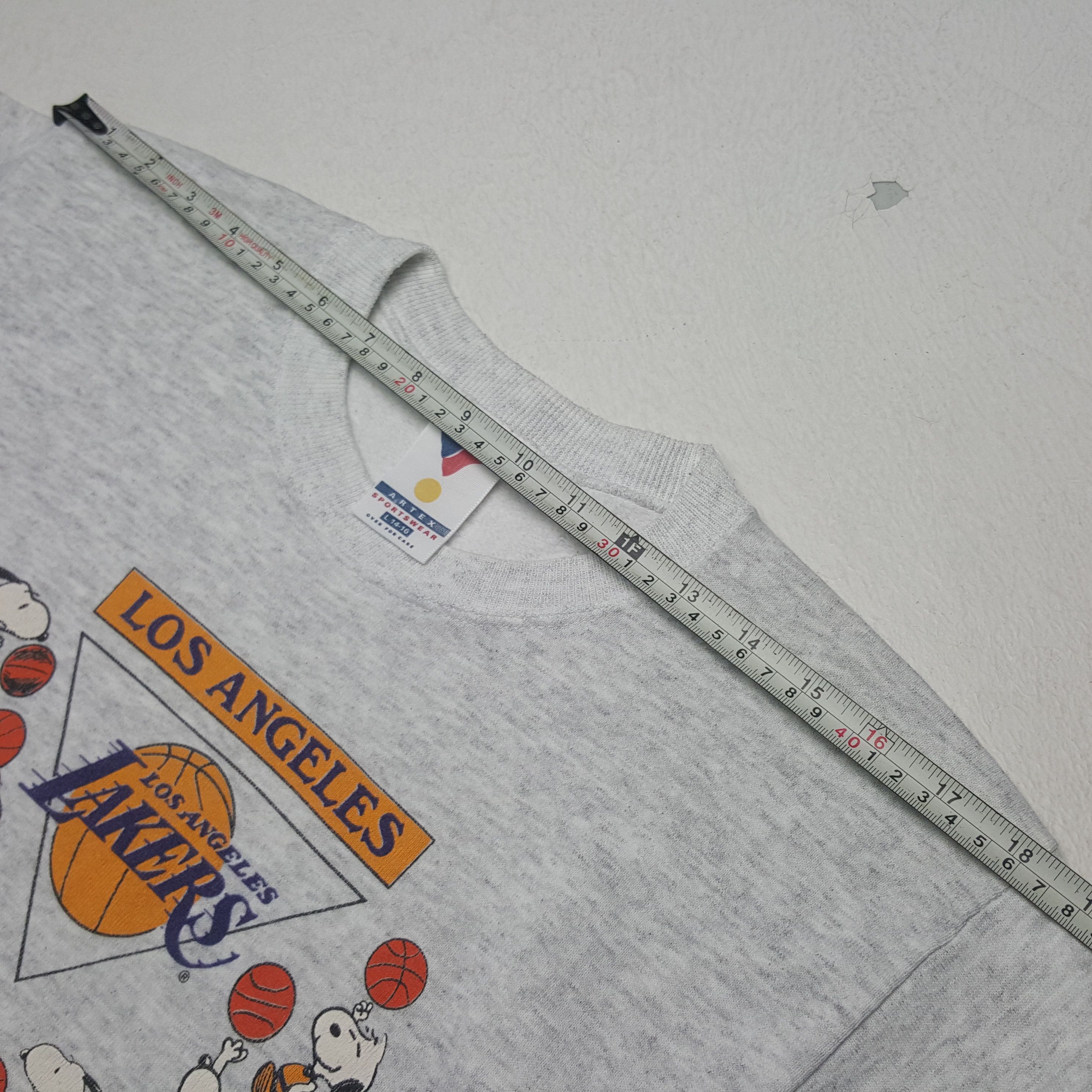 NBA × Vintage Vintage Los Angeles Lakers X Snoopy Sweatshirt Size US XS / EU 42 / 0 - 11 Thumbnail