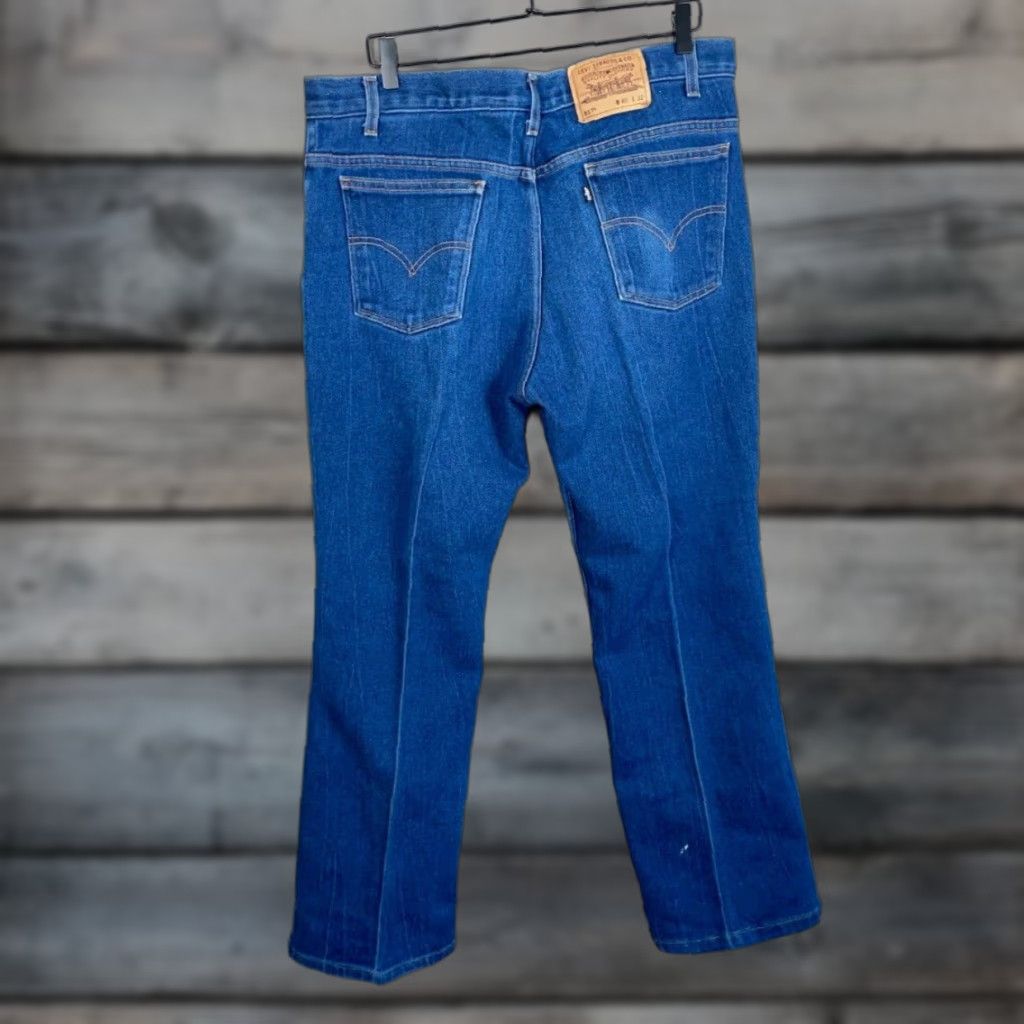 Levi's VTG Yes Levi's 517 Bootcut Jeans 38 x 29 40 x 32 Tag Blue Black Tab Denim Dark Cotton Cotton Blend Zip 5-Pocket Design Inseam 29 in Cream? (No) Size US 38 / EU 54 - 1 Thumbnail