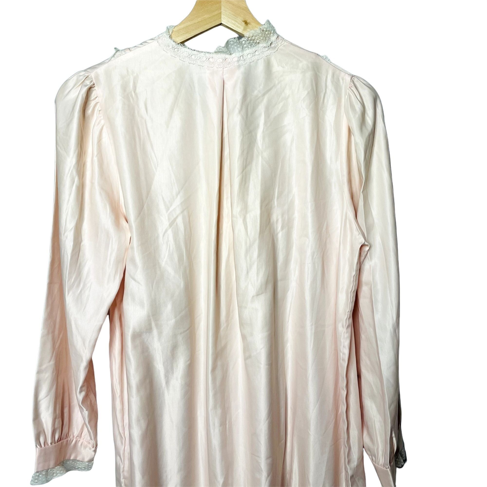 Other Vintage Pink Satin Long Nightgown Modest Sleepware Embroider Size L / US 10 / IT 46 - 5 Thumbnail
