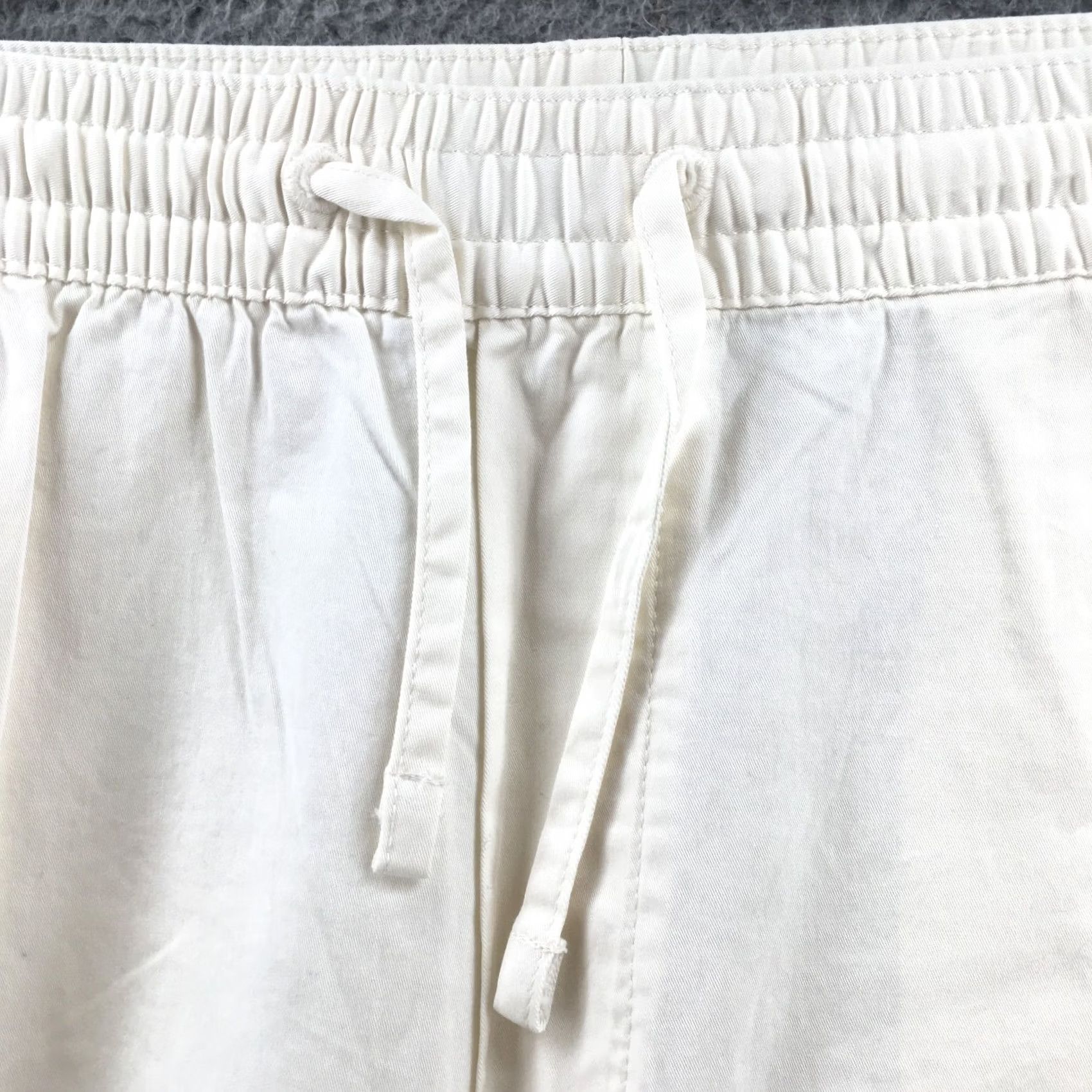 H&M H&M Relaxed Fit Jogger Pants Womens XL Beige Cotton Blend Hi-Rise Flats Front Pockets Regular Inseam 29 Pants Casual Womens Size 40" / US 18 - 4 Thumbnail