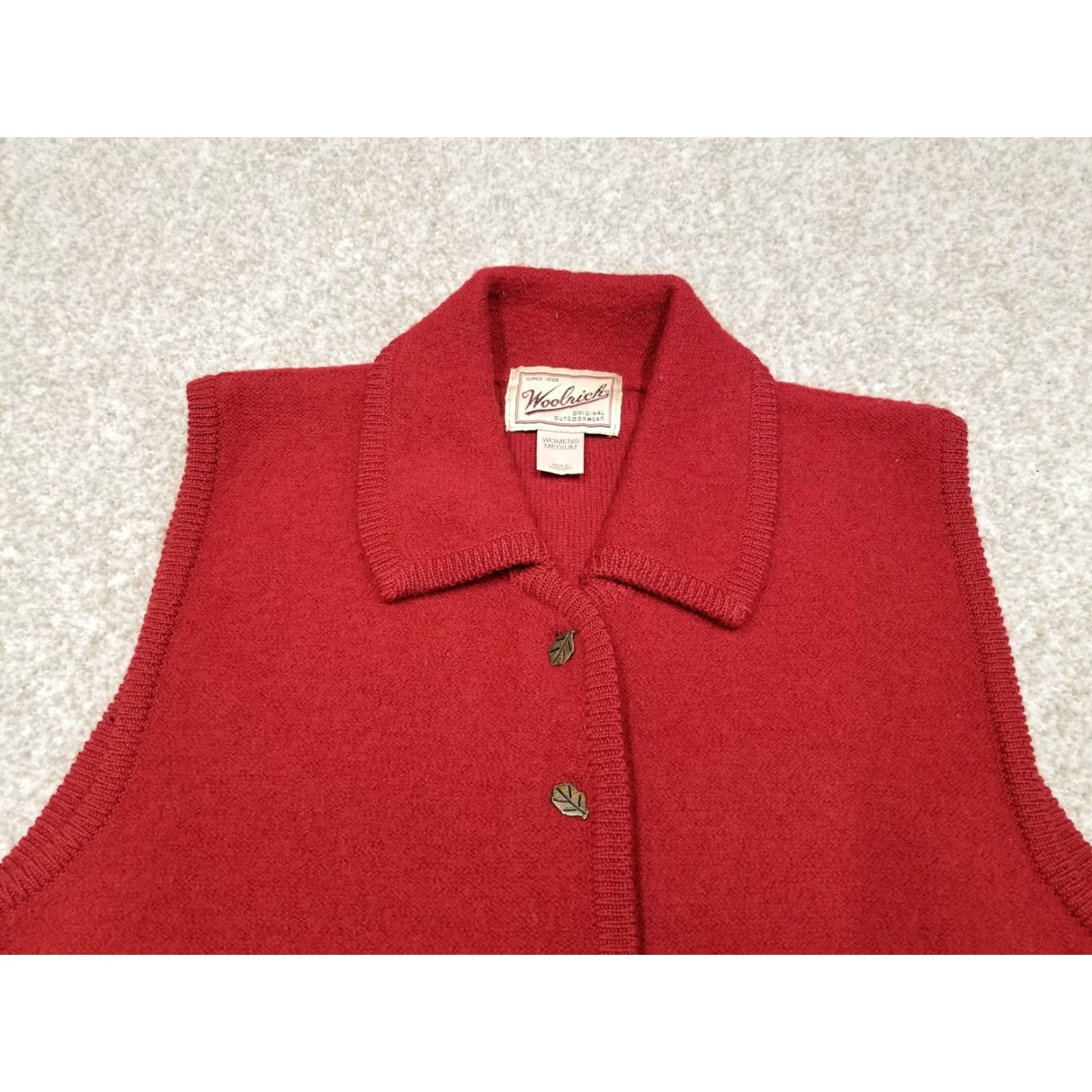 Vintage VINTAGE Woolrich Vest Womens M Red 100% Wool Metal Leaf Buttons Hong Kong Size M / US 6-8 / IT 42-44 - 2 Thumbnail