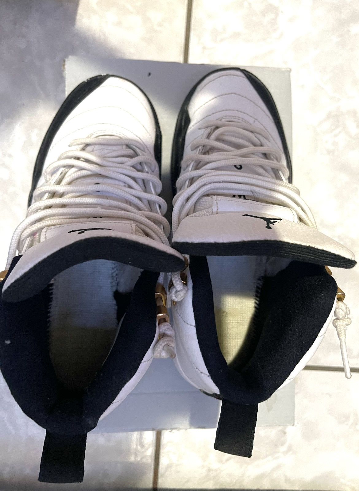 Jordan Brand × Nike × Vintage Jordan Retro 12’ Taxi 2013 Size US 5 / EU 37 - 4 Thumbnail