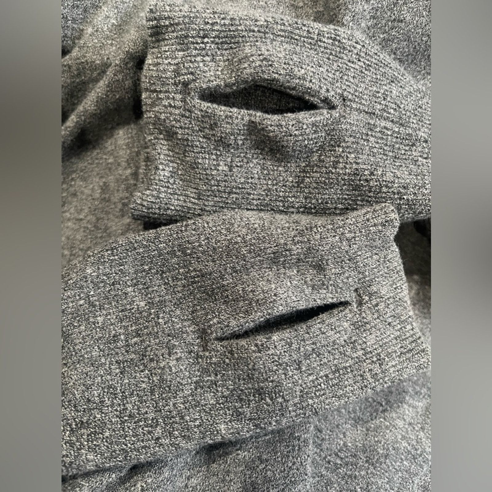 Lululemon LULULEMON Tea Lounge Pullover Sweater in Heathered Coal Size M / US 6-8 / IT 42-44 - 8 Thumbnail