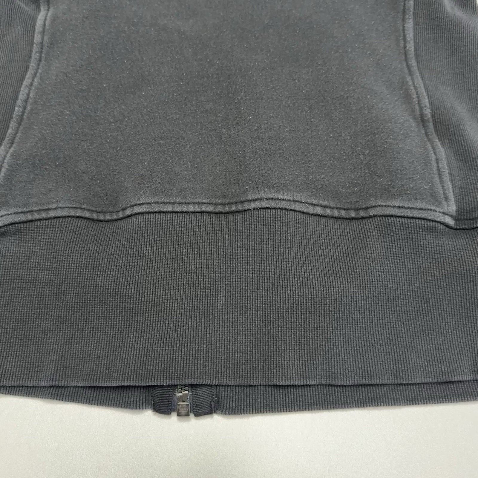 Lululemon Lululemon Hoodie Sweatshirt Womens Size 8 Faded Black Full Z Size M / US 6-8 / IT 42-44 - 6 Thumbnail