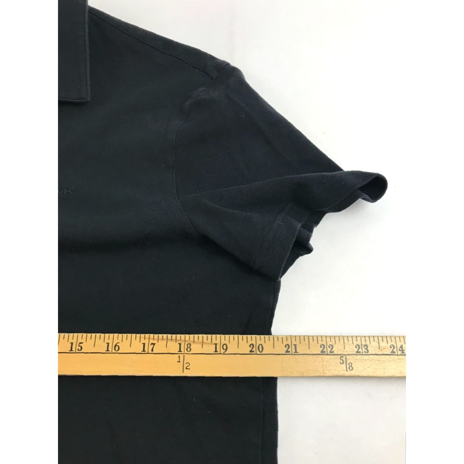 Michael Kors Michael Kors Polo Shirt Men's Large Solid Black Short Sleeve Collared Shirt Mens L Black Polo Size US L / EU 52-54 / 3 - 3 Thumbnail