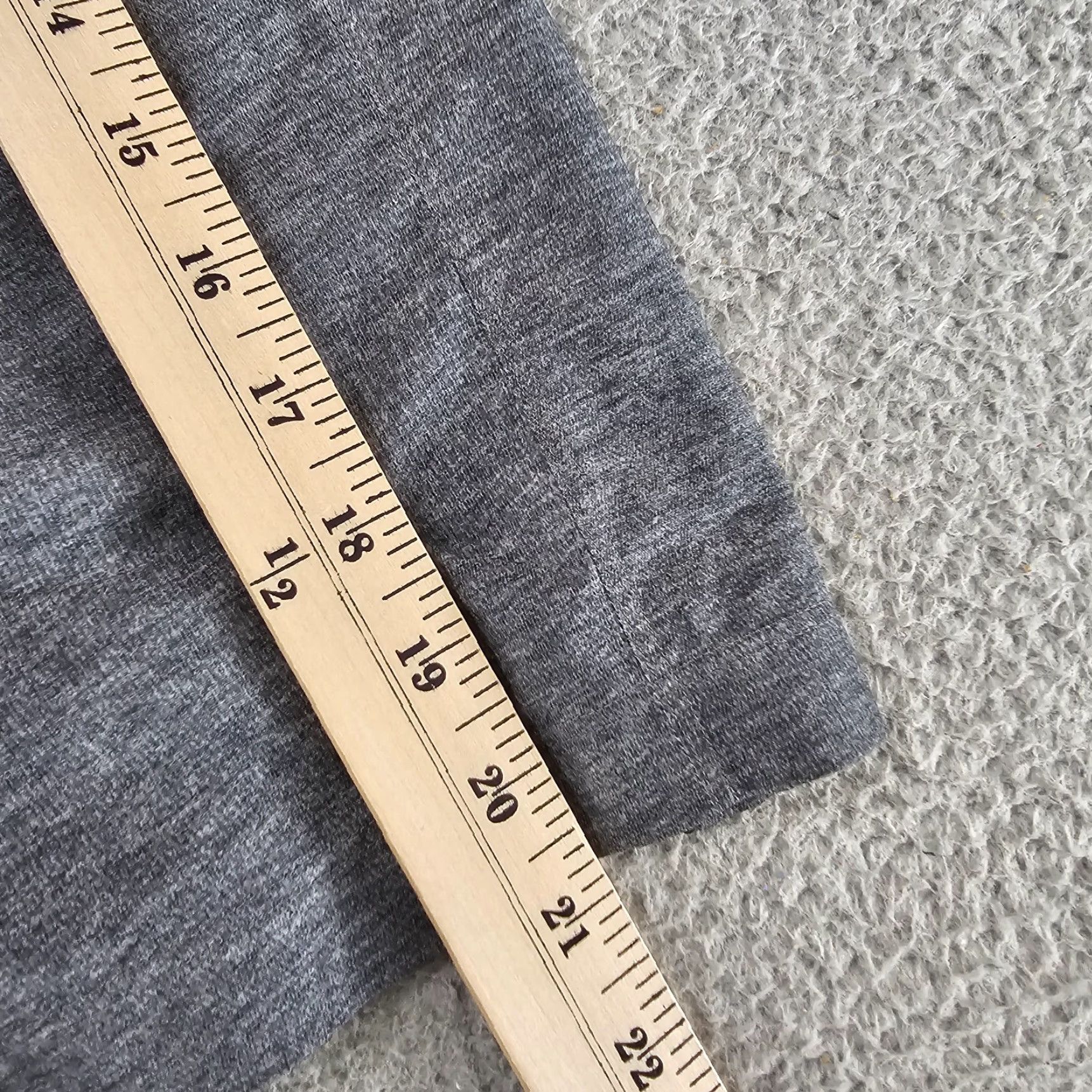 Lululemon Lululemon Shorts Adult Medium Gray Gym T.H.E Short Linerless Athletic Gym Men Size US 29 - 6 Thumbnail
