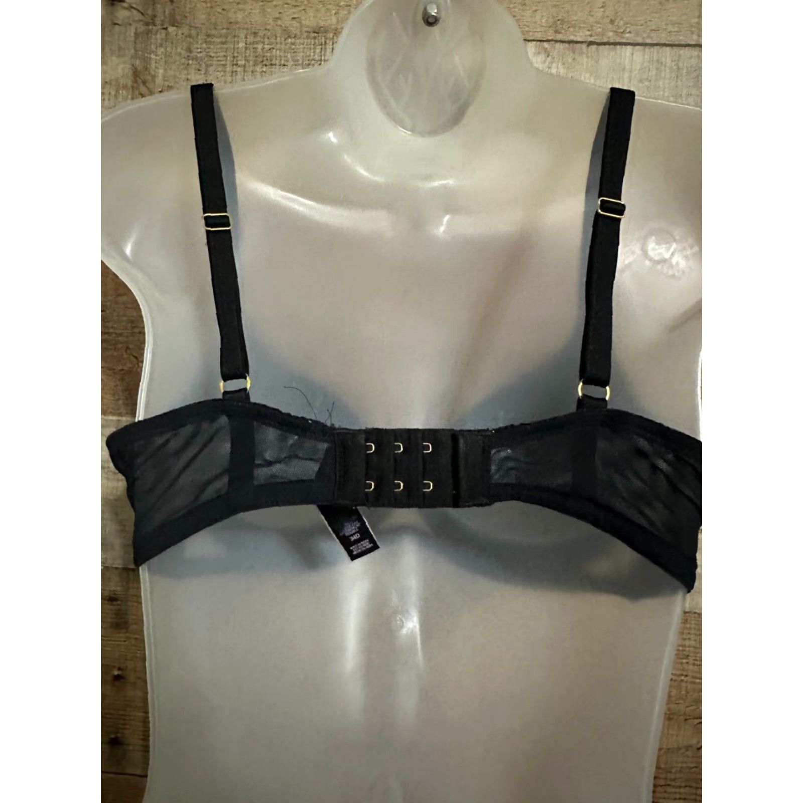 Victoria's Secret Victoria's Secret Very Sexy Bra 34D Black Underwired Plunge Lightly Lined Women Size ONE SIZE - 3 Thumbnail