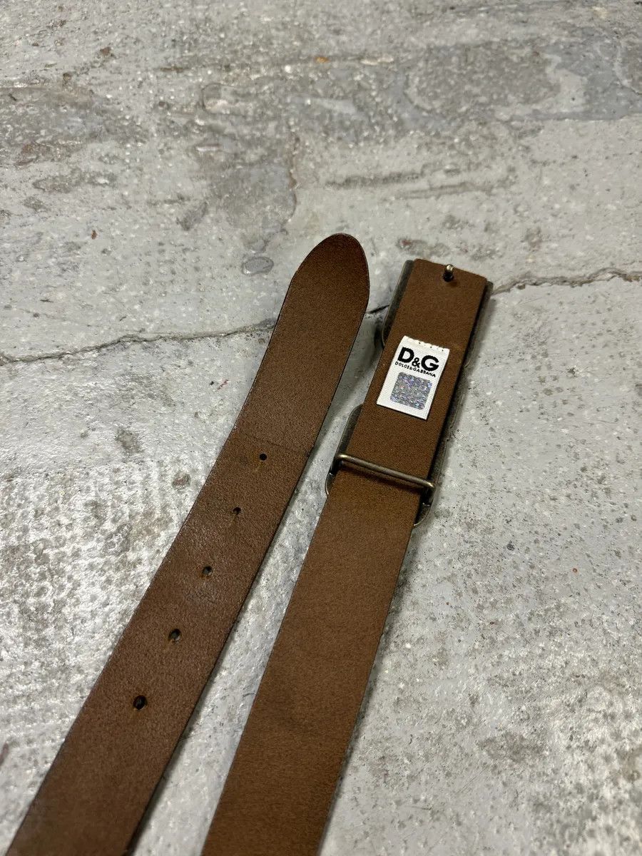 Designer × Dolce & Gabbana × Vintage AW2007 Dolce & Gabbana Brown « D&G » Buckle Leather Belt Size ONE SIZE - 5 Thumbnail