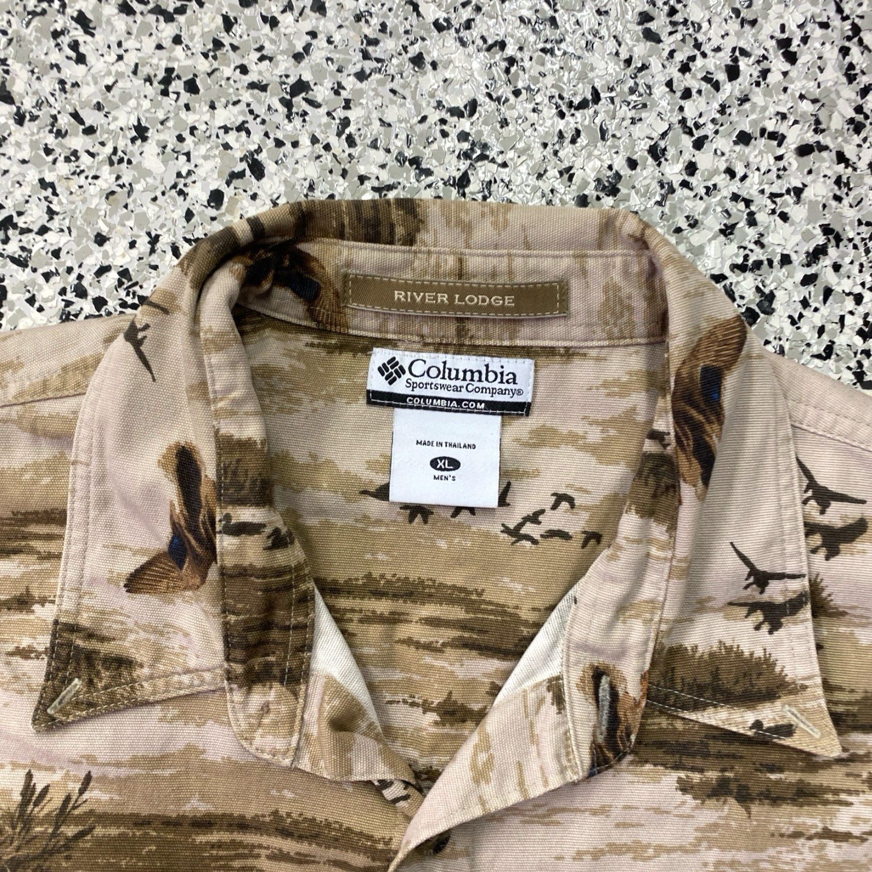 Vintage Columbia River Lodge Button-Up Shirt Men XL Duck Print Heavyweight Cotton Long Sleeve Collared Casual Workwear Size US XL / EU 56 / 4 - 2 Thumbnail