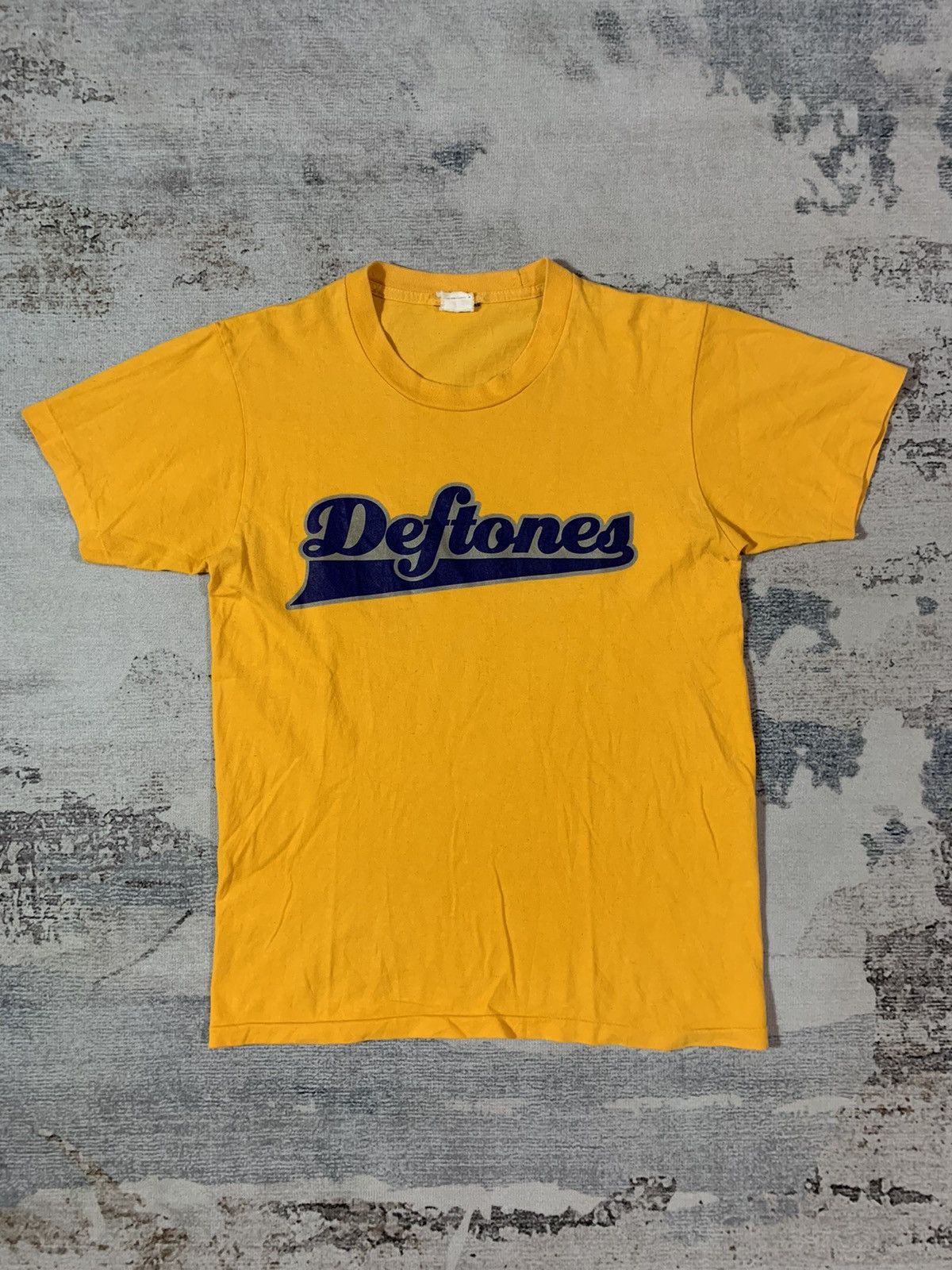 Vintage 00s Deftones Logo T shirt