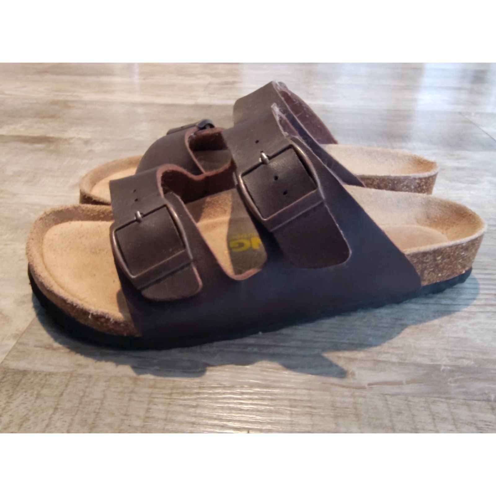 Vintage VIKING Leather Sandals Women's Revolution Comfort Flat Size 6.5 US Brown Vintage Style Size US 6.5 / IT 36.5 - 4 Thumbnail