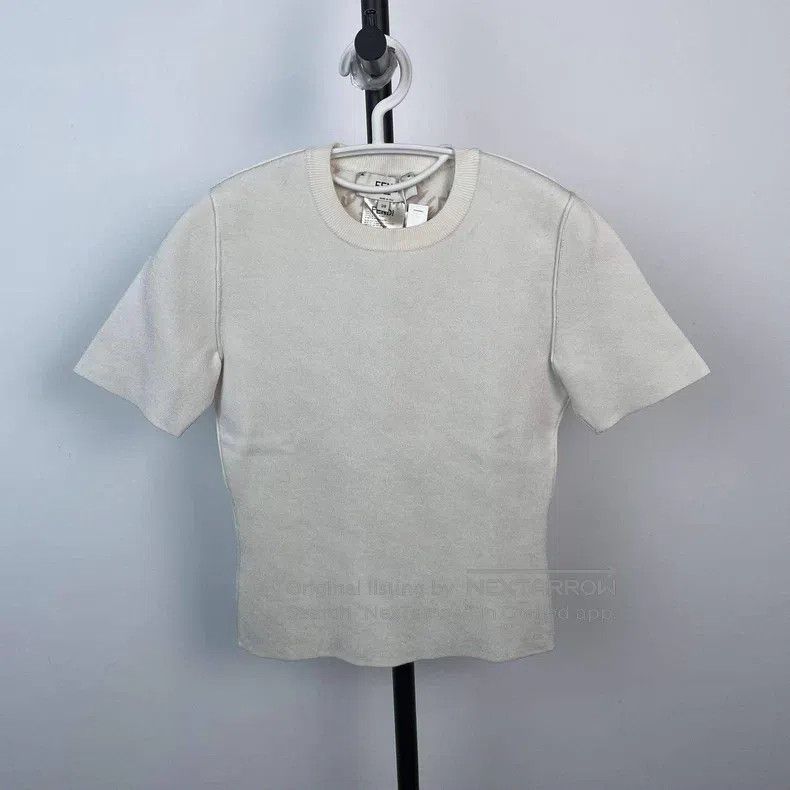 Fendi Fendi Sleeveless Size XS / US 0-2 / IT 36-38 - 1 Thumbnail