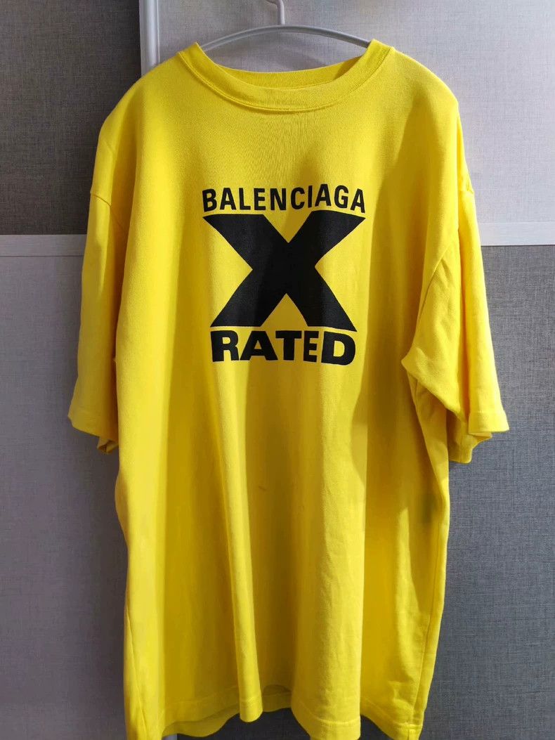 Balenciaga Balenciaga T-shirt Size US L / EU 52-54 / 3 - 1 Thumbnail