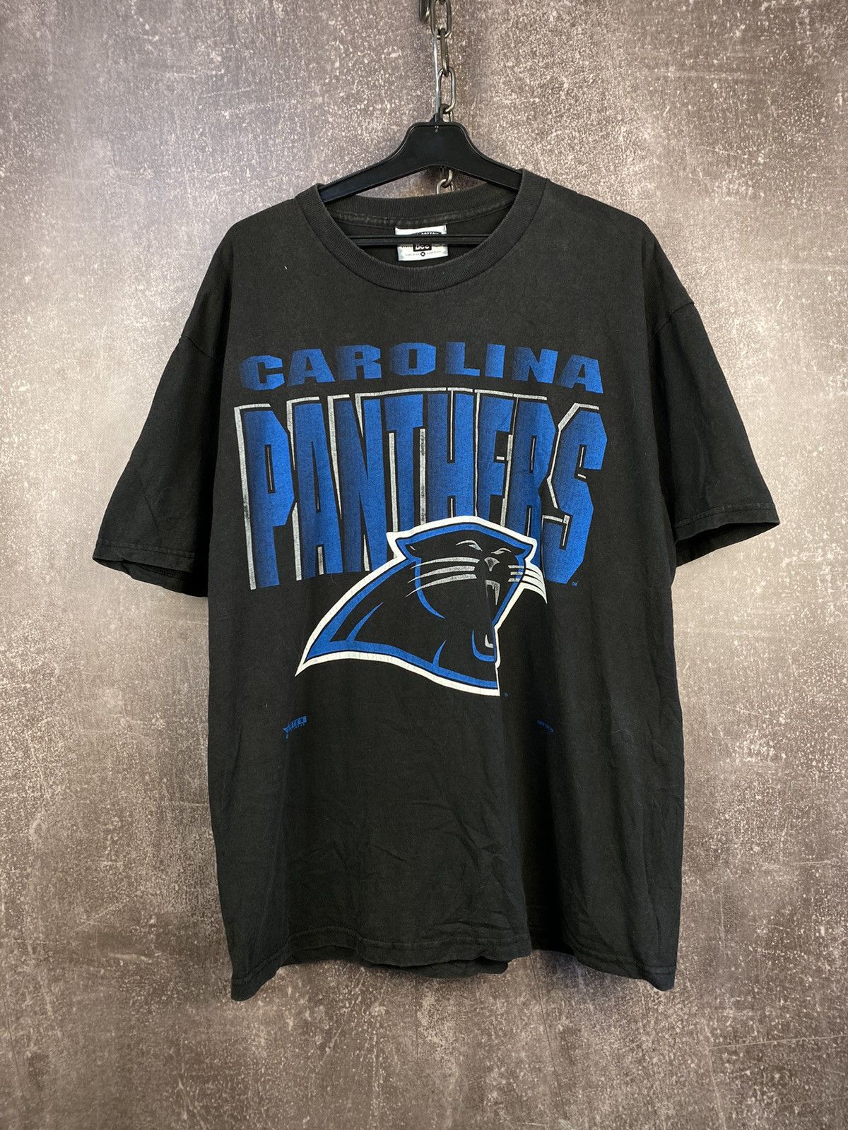 Lee Vintage 1993 Carolina Panthers Mascot Graphic NFL XLarge Tee Size US XL / EU 56 / 4 - 1 Thumbnail
