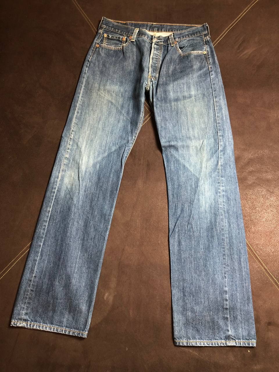 Levi's Levi's 501 Jeans Mens Straight Button Fly Blue Denim Size US 36 / EU 52 - 1 Thumbnail