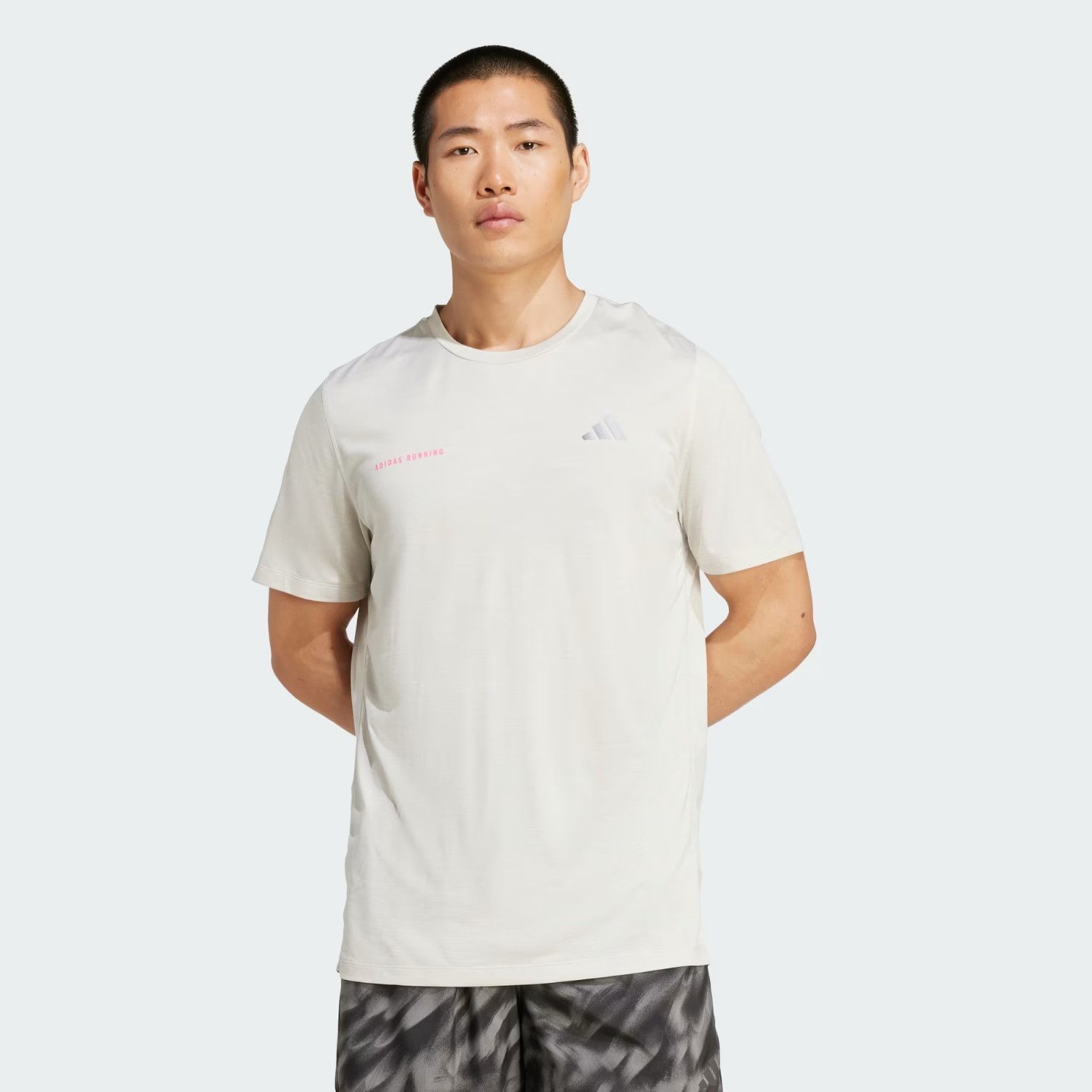 Adidas o1mle0526 The Run Short Sleeve T-Shirt in White Size US XL / EU 56 / 4 - 2 Thumbnail