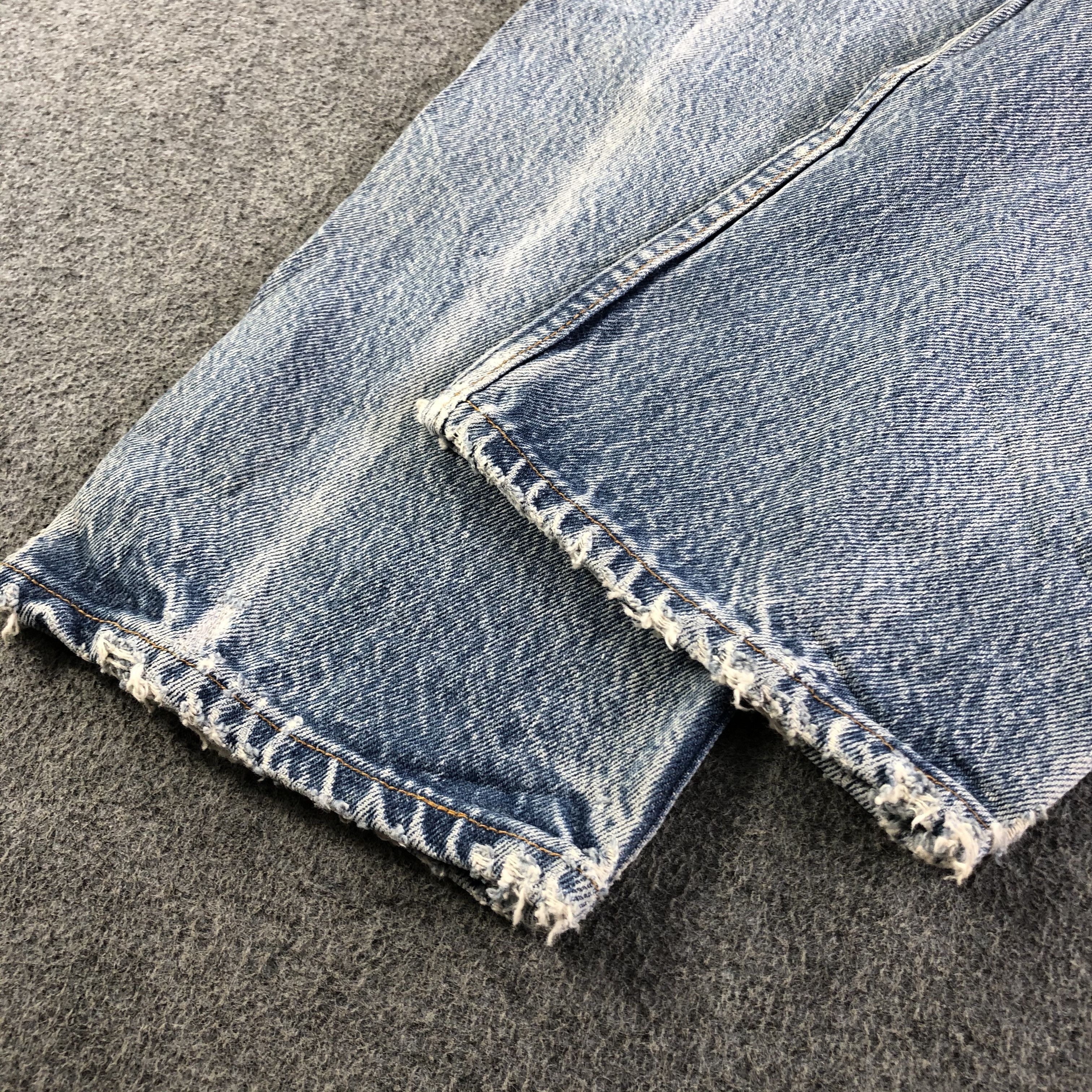 Levi's 90s Vintage Blue Wash Levis 501 Jeans-J3606 Size US 28 / EU 44 - 6 Thumbnail