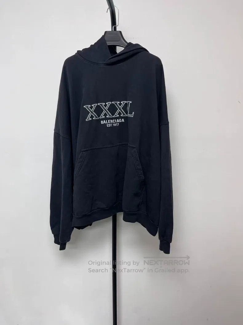 Balenciaga Balenciaga Solid Color Letter Logo Long Sleeve Hoodie Size US S / EU 44-46 / 1 - 1 Thumbnail