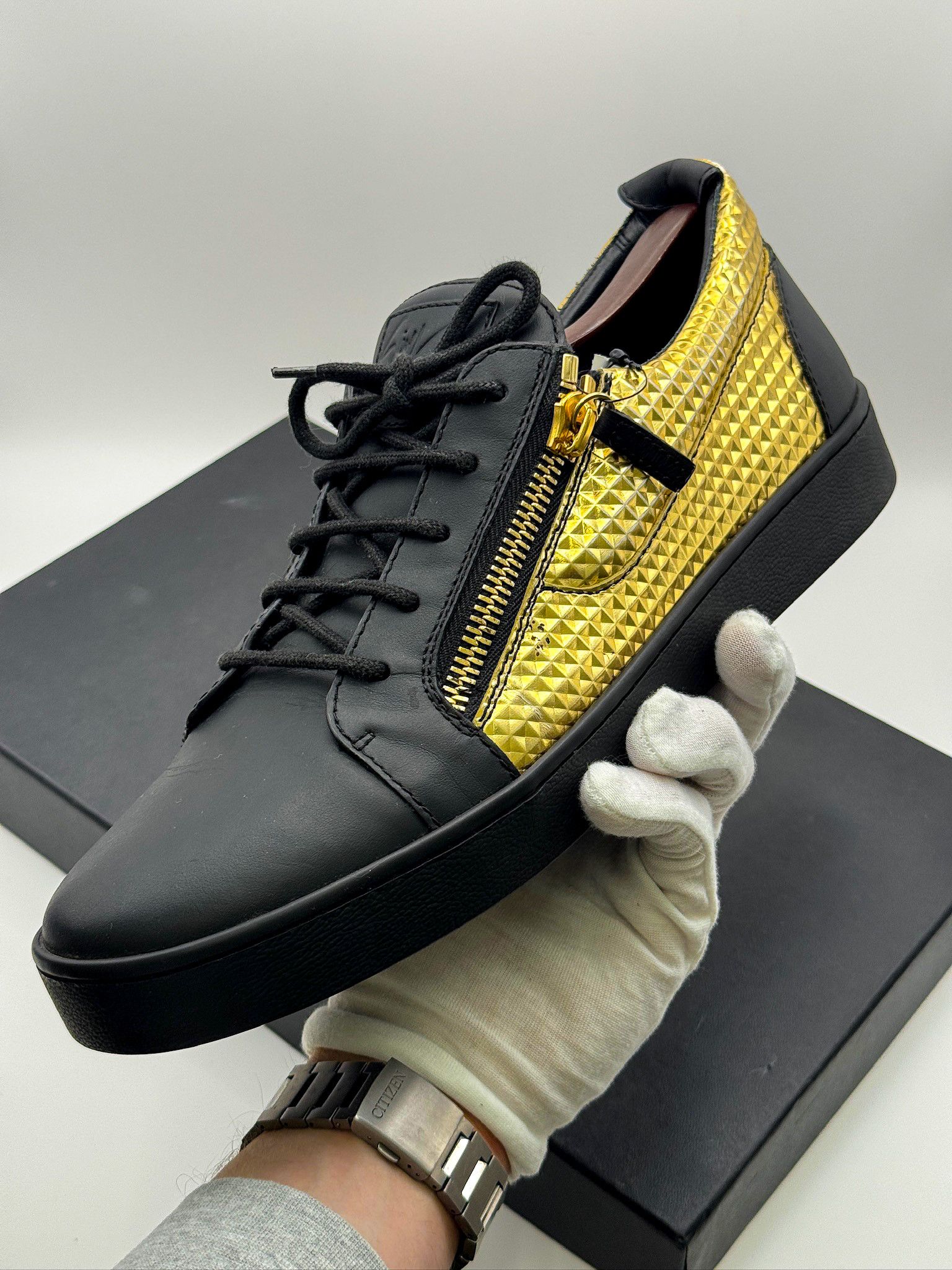 Giuseppe Zanotti Giuseppe Zanotti Studded Franke London Gold Double-Zip Size US 11 / EU 44 - 9 Thumbnail
