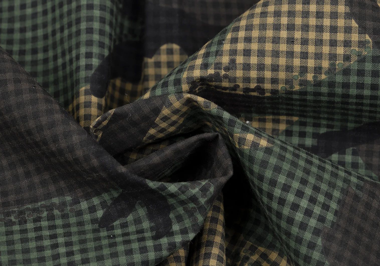 Fred Perry Camouflage Gingham Check Shirt in Black and White, XS Size US XS / EU 42 / 0 - 13 Thumbnail