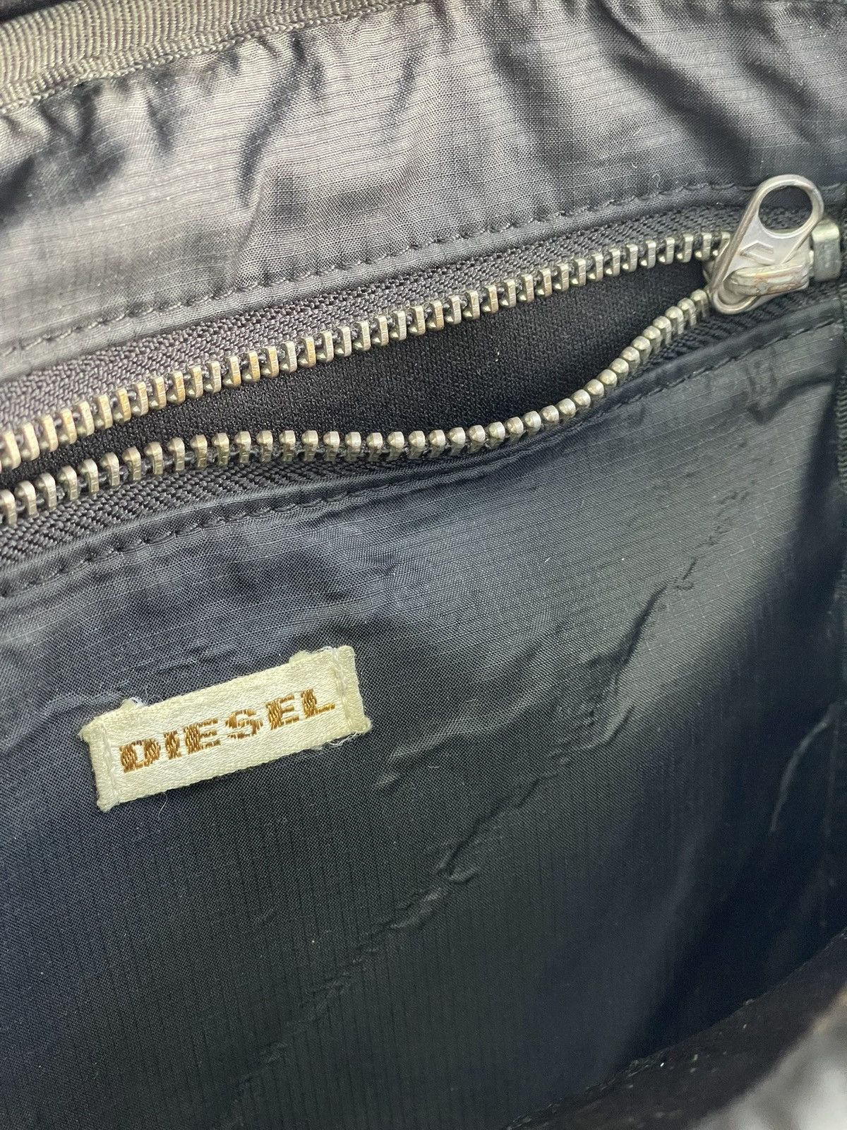 Diesel Diesel every day messenger fashion metal logo bag y2k Size ONE SIZE - 12 Thumbnail