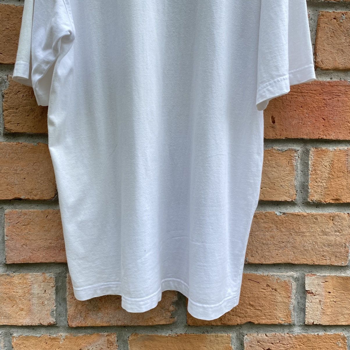 DKNY DKNY White Crewneck Tee with Grey Logo Size US L / EU 52-54 / 3 - 8 Thumbnail