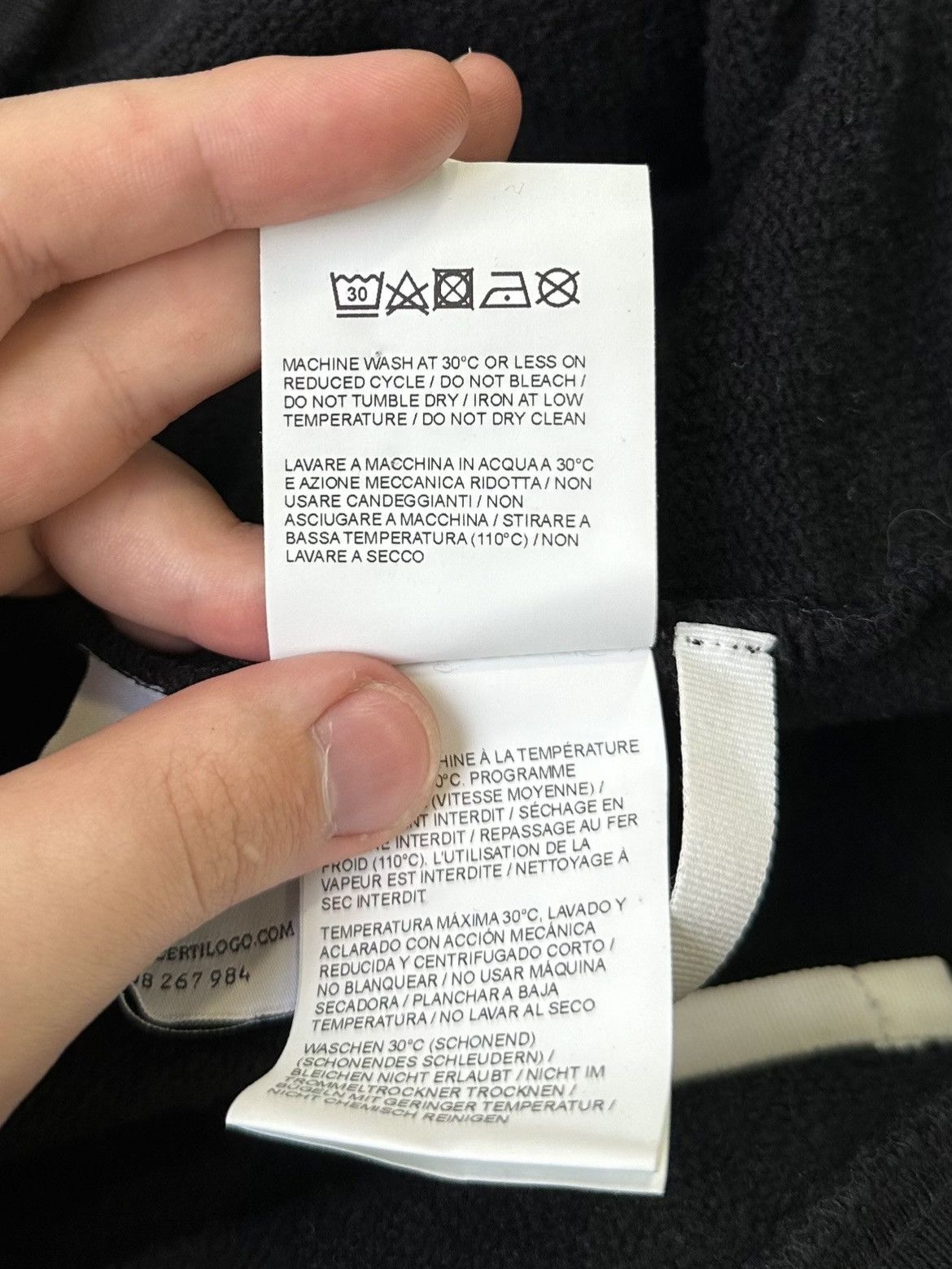 Off-White Off-White Degrade Thund Skate Hoodie – Size L Size US L / EU 52-54 / 3 - 10 Thumbnail