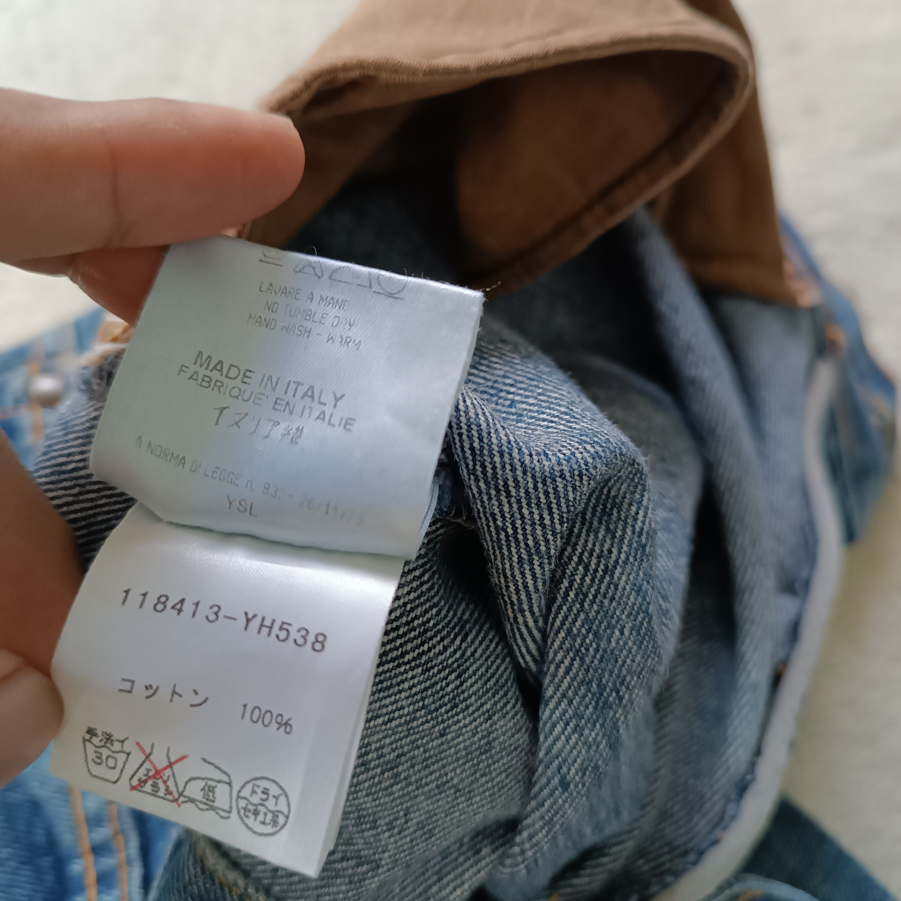 Yves Saint Laurent Italy Yves Saint Laurent Flared Denim Jeans Size 32" / US 10 / IT 46 - 16 Thumbnail