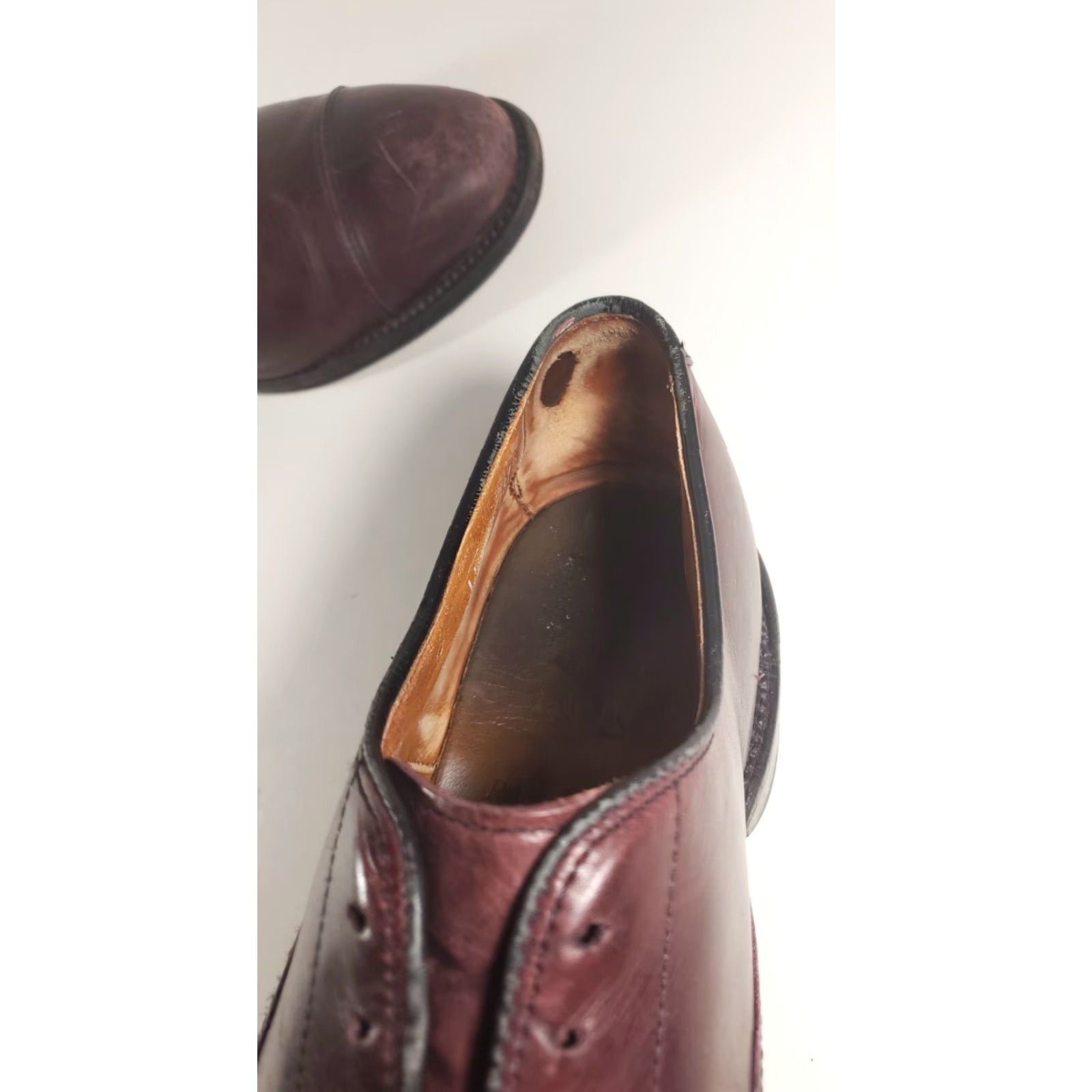 Allen Edmonds Allen Edmonds Park Avenue Cap-toe Oxford Dress Shoe Dark Chili Calfskin 11.5 D Mens Shoes Brown Oxford Cap Toe Dress Shoe Park Avenue 11.5 D Mens Size US L / EU 52-54 / 3 - 6 Thumbnail