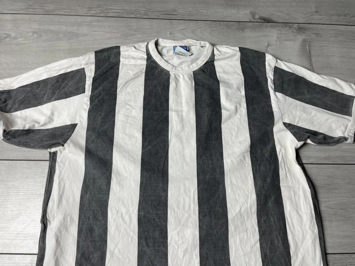 Vintage Old school T-shirt football vintage soccer size Large Size US L / EU 52-54 / 3 - 3 Thumbnail