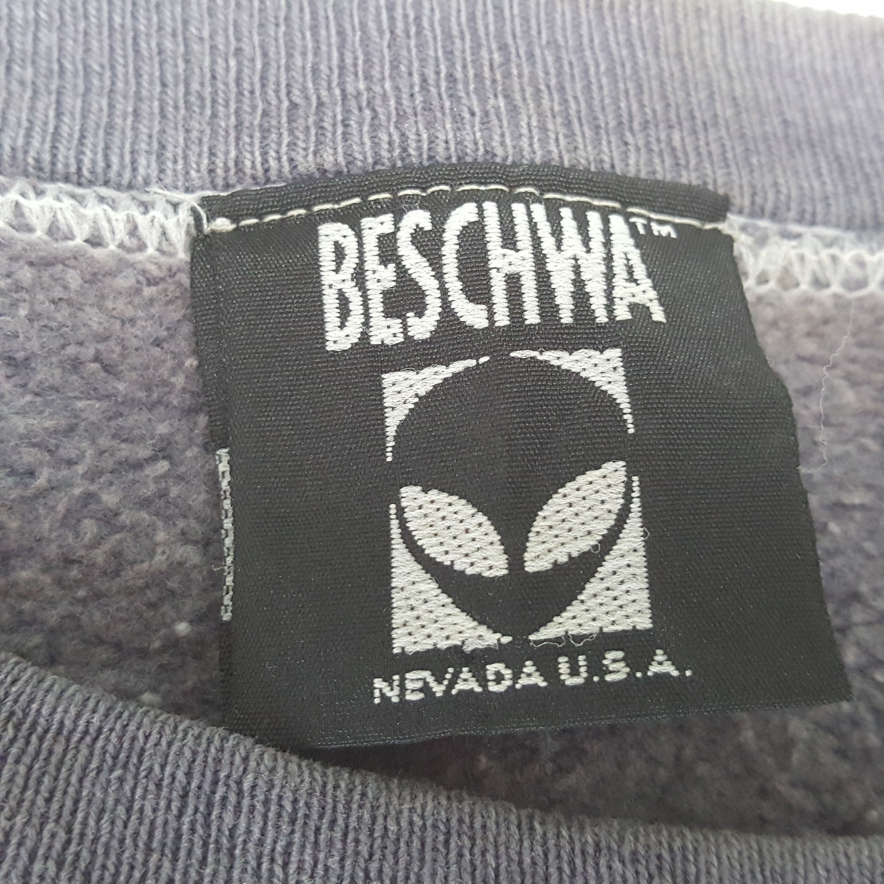 Vintage Vintage BESCHWA Alien Skateboard Style Sweatshirt C288N19 Size US XL / EU 56 / 4 - 4 Thumbnail