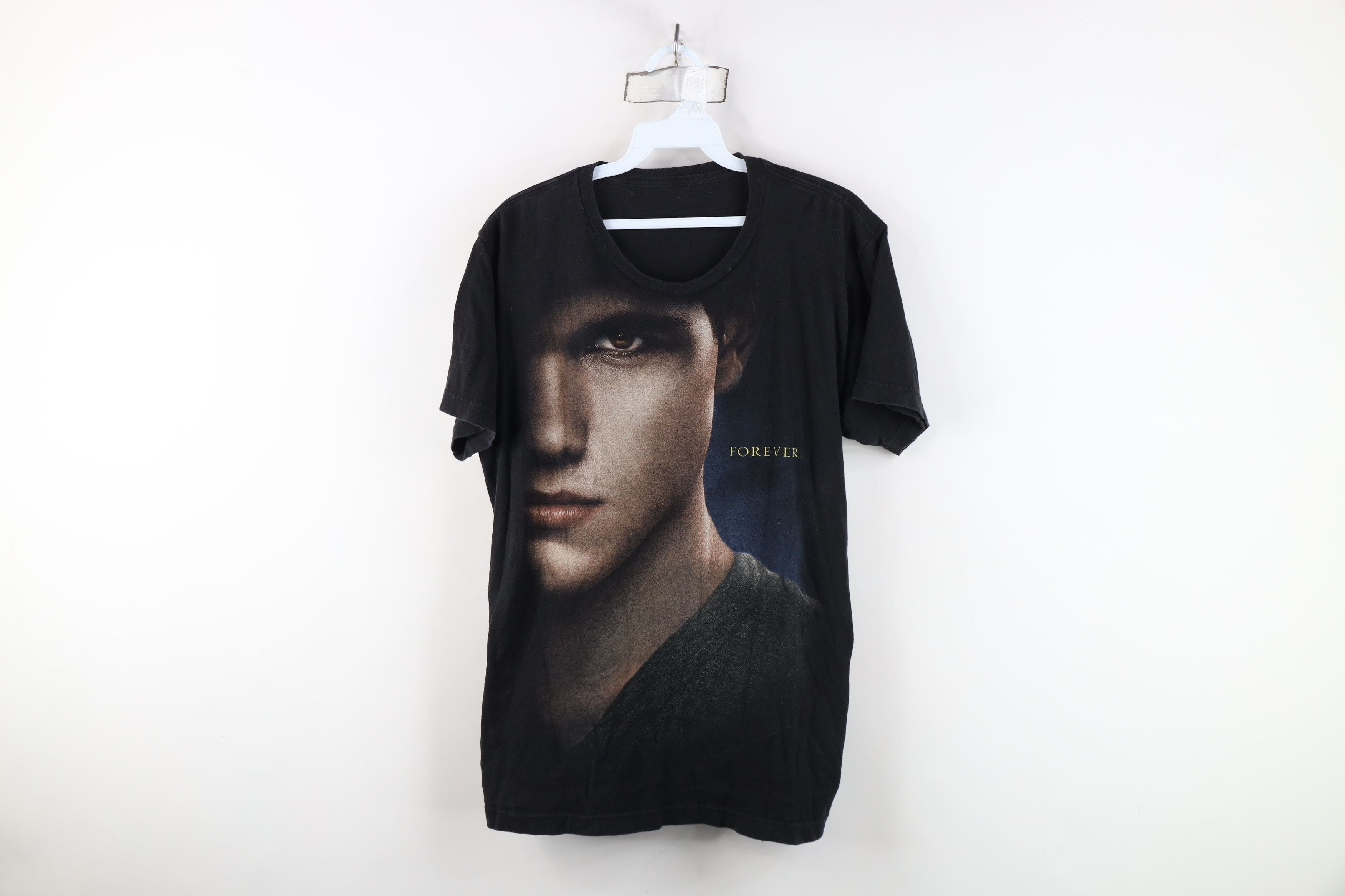 Vintage Vintage Spell Out Forever Jacob Bella Twilight T-Shirt Black Size L / US 10 / IT 46 - 1 Thumbnail