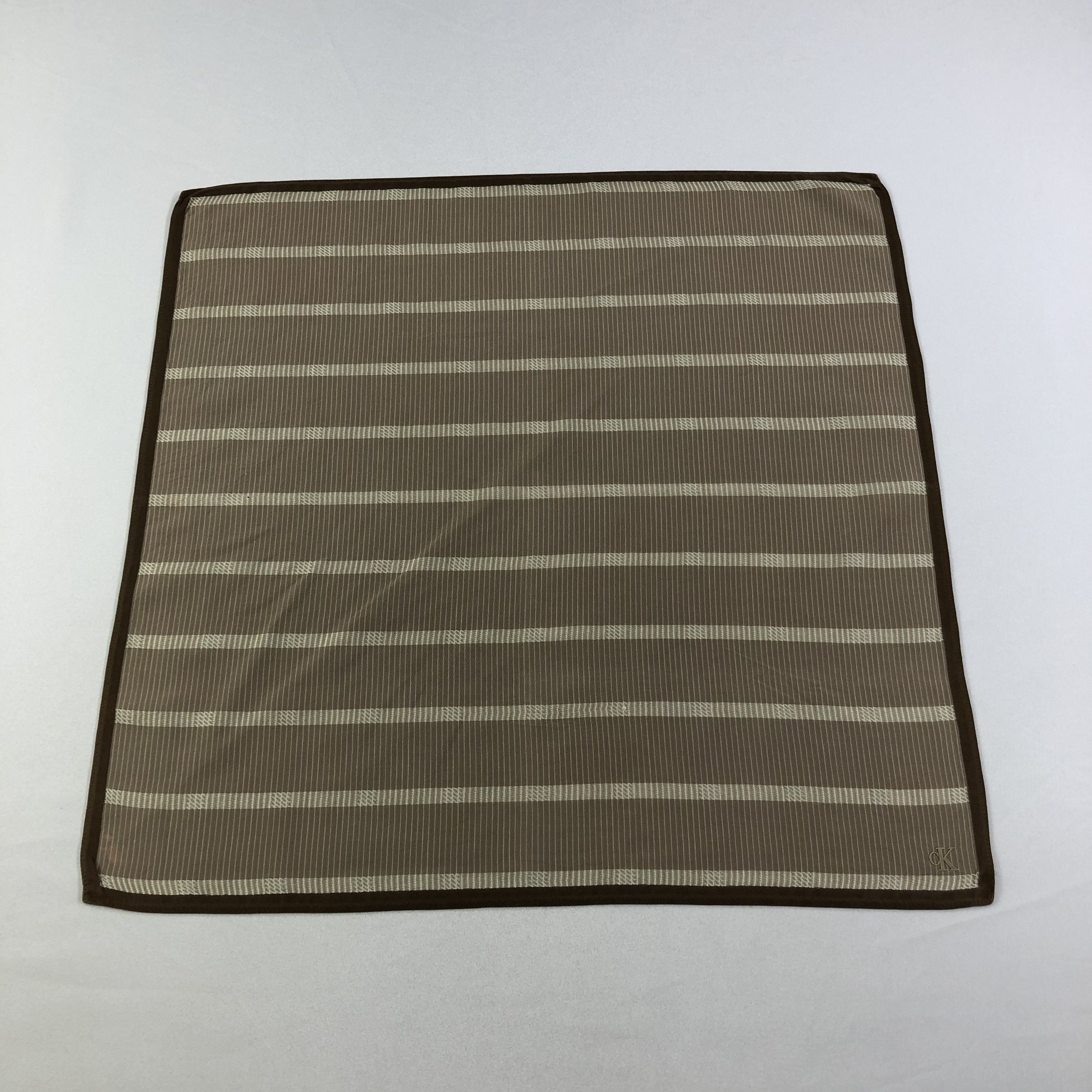 Calvin Klein × Vintage Calvin Klein Handkerchief Neckerchief Bandana H2137 Size ONE SIZE - 2 Thumbnail