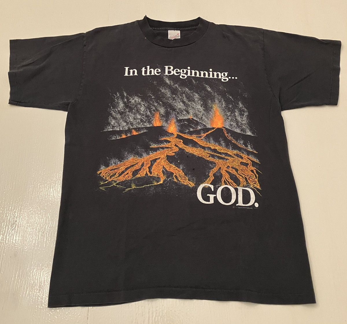 Other 1991 California Casuals ‘In The Beginning… God’ Volcanic tee Size US L / EU 52-54 / 3 - 1 Thumbnail
