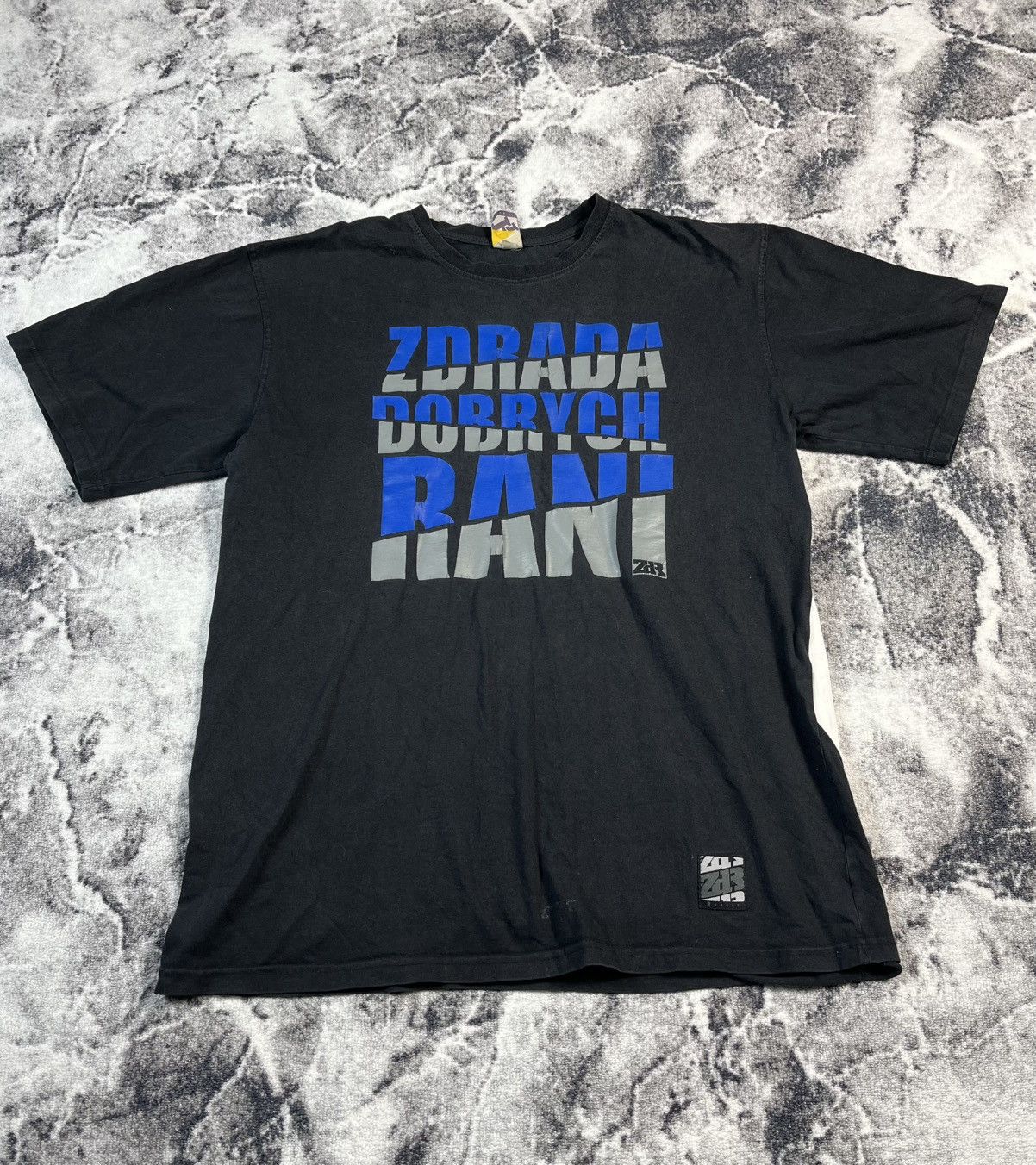 Band Tees Graphic T-Shirt — Handcuffs Back Print Size US XL / EU 56 / 4 - 1 Thumbnail