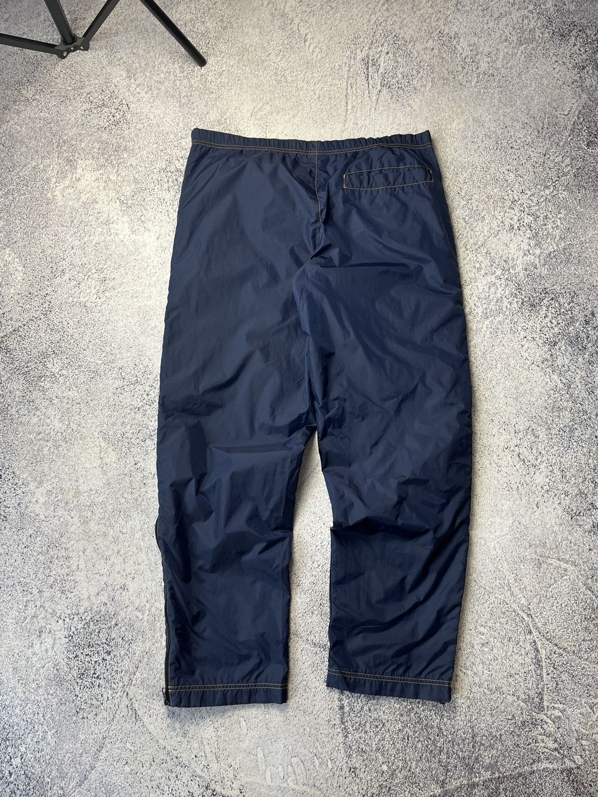 Nike Vintage Nike Nylon Track Pants Small Swoosh Logo Sz L Size US 36 / EU 52 - 13 Thumbnail