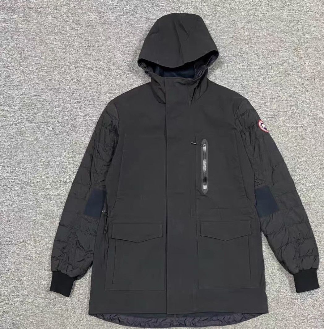 Canada Goose Black Heavy Winter Coat with Hood Size US L / EU 52-54 / 3 - 1 Thumbnail