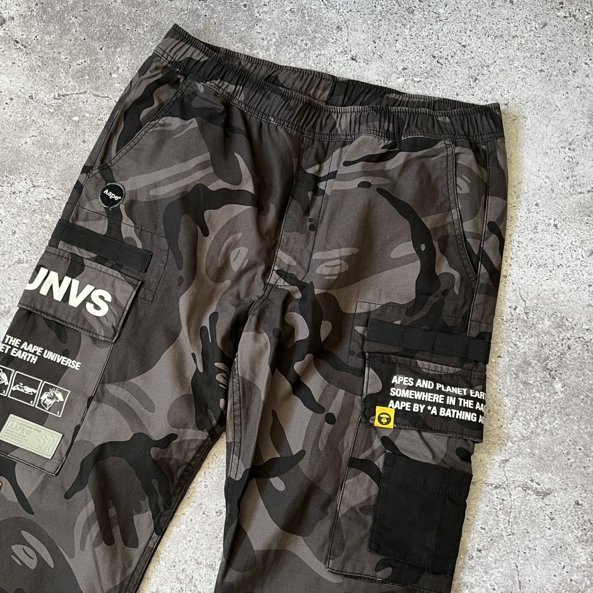 Aape AAPE By A Bathing Ape Moonface Camo Cargo Pants L Size US 33 - 4 Thumbnail