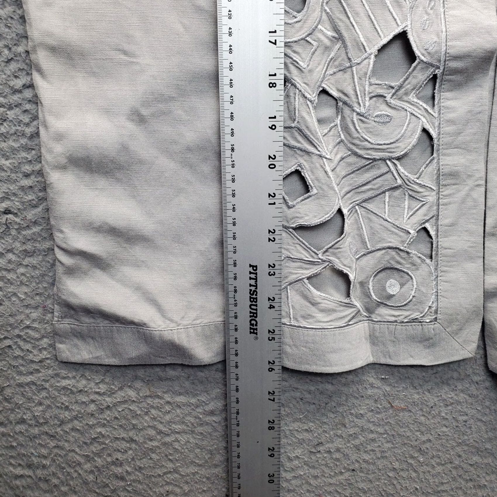 Bob Mackie Mackie Bob Mackie Wearable Art Cardigan Jacket Womens 1X Gray Cutout Slit Open Front Size Womens 1X Gray Jacket Women Size XL / US 12-14 / IT 48-50 - 4 Thumbnail