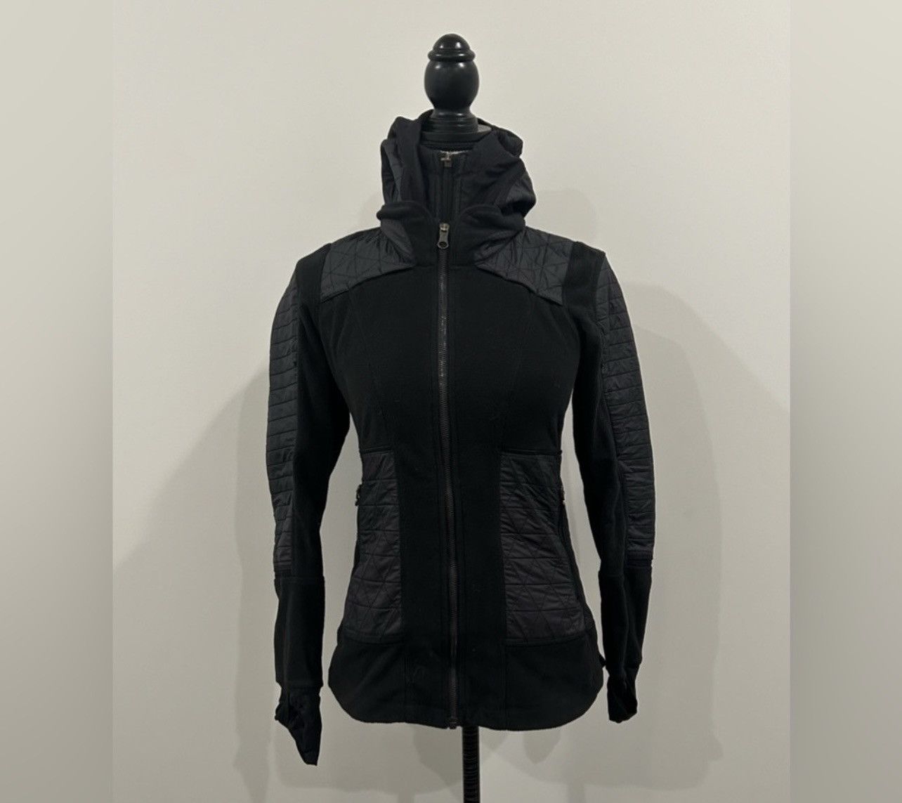 image of Lululemon Convertible Jacket in Black, Women's (Size XS)