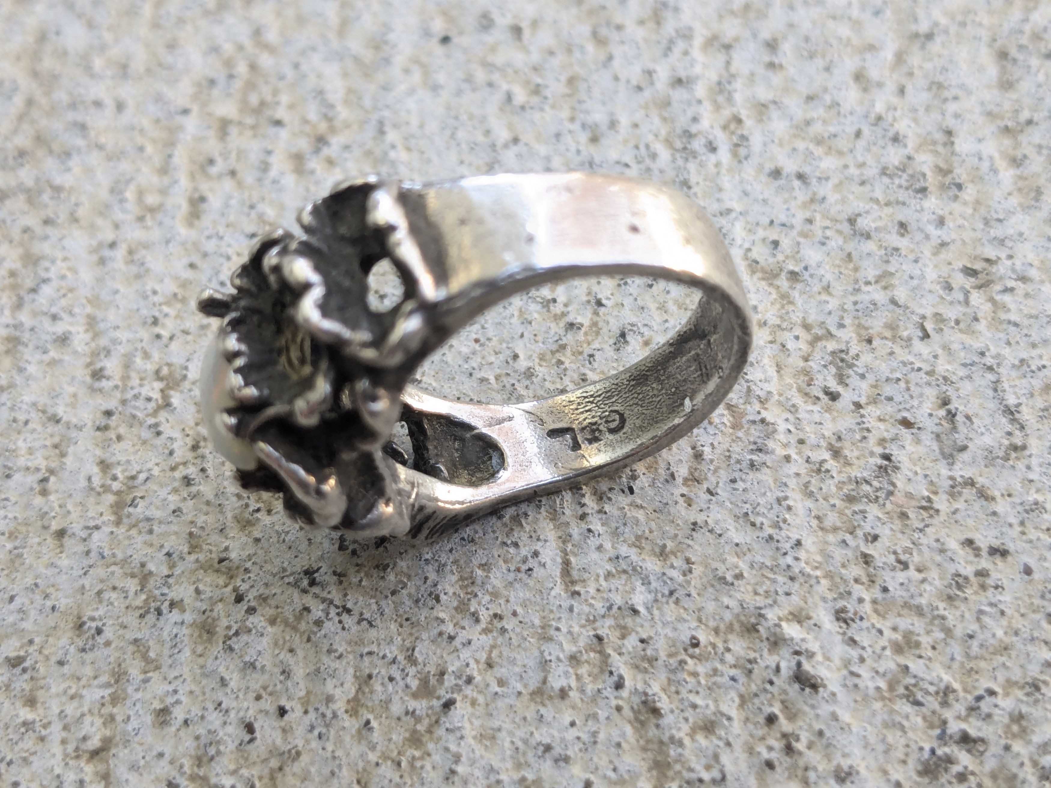 Jewelry × Vintage Vintage Sterling Silver Ring Opal Band Oval 5.75 Brutalist Size ONE SIZE - 5 Thumbnail