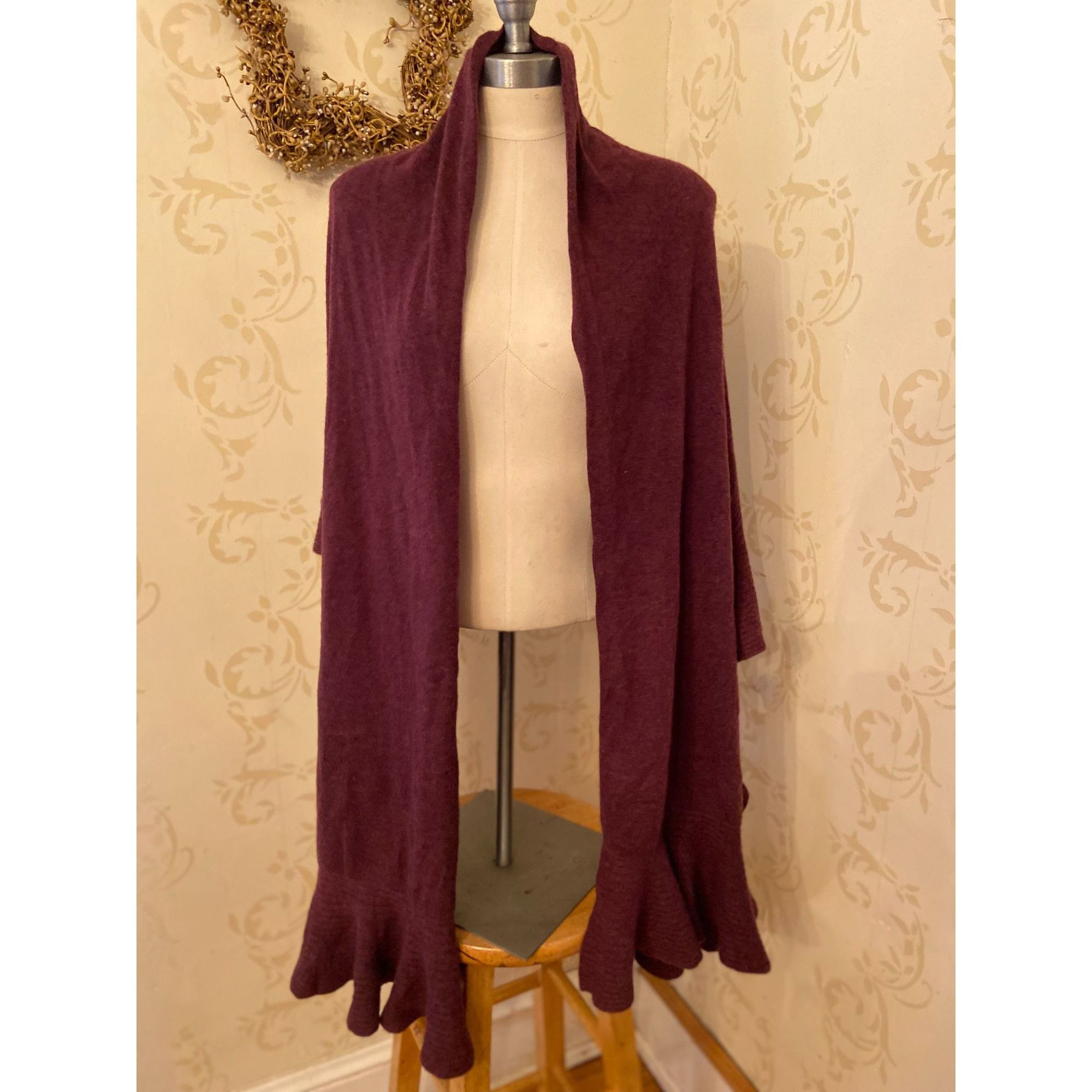 Magaschoni Ladies O/S Magaschoni Cashmere 100% Cashmere Oversize Scarf/ Size ONE SIZE - 1 Thumbnail