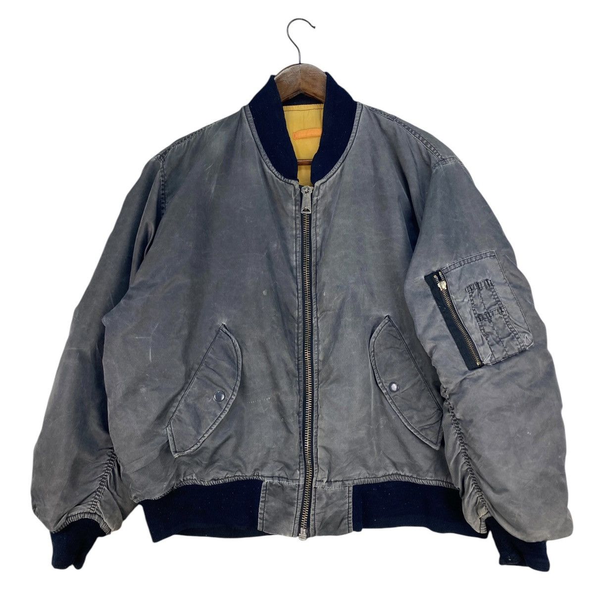 Army Of Me ⚡️QUICK SALE⚡️Flyer Jacket Intermediate MA-1 Sunfaded Size US L / EU 52-54 / 3 - 2 Thumbnail
