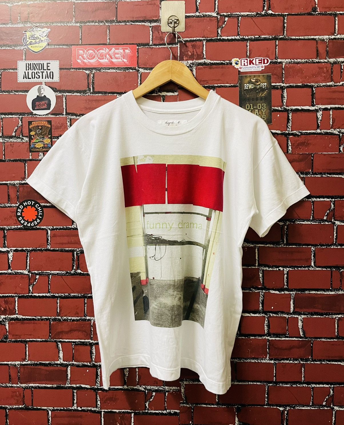 agnes b. Agnes B. FUNNY DRAMA DESIGN T.shirts D’artiste Size US M / EU 48-50 / 2 - 1 Thumbnail