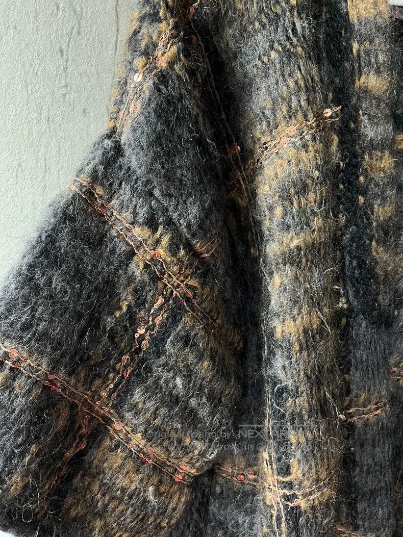 Brunello Cucinelli Brunello Cucinelli Sequined mohair outerwear Size M / US 6-8 / IT 42-44 - 3 Thumbnail