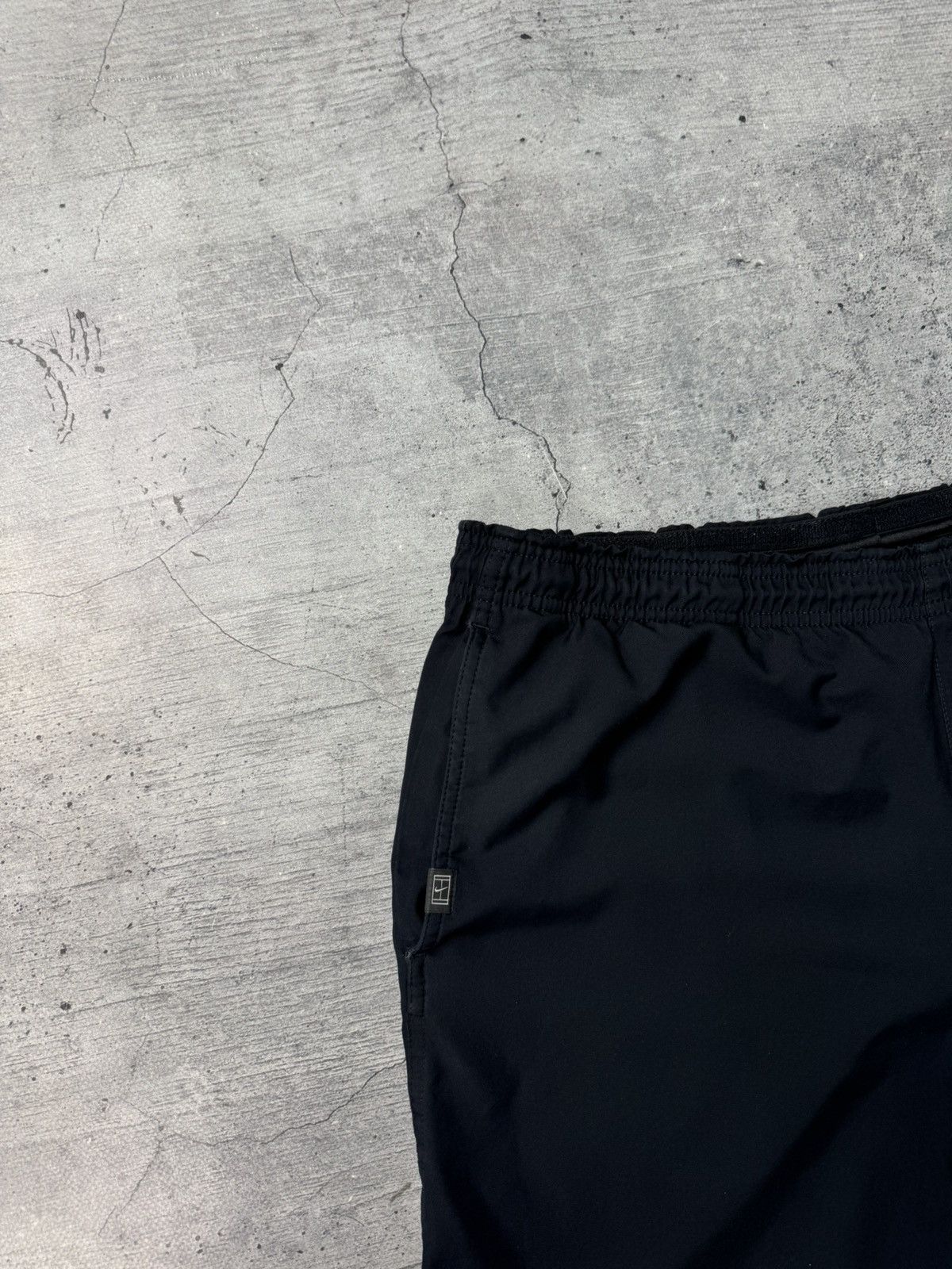 Nike Vintage Nike Court Shorts Andre Agassi / Roger Federer Y2K Size US 34 / EU 50 - 3 Thumbnail