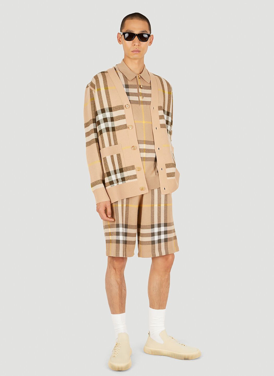 Burberry o1w1db10824 Check Track Shorts in Beige Size US 28 / EU 44 - 3 Thumbnail