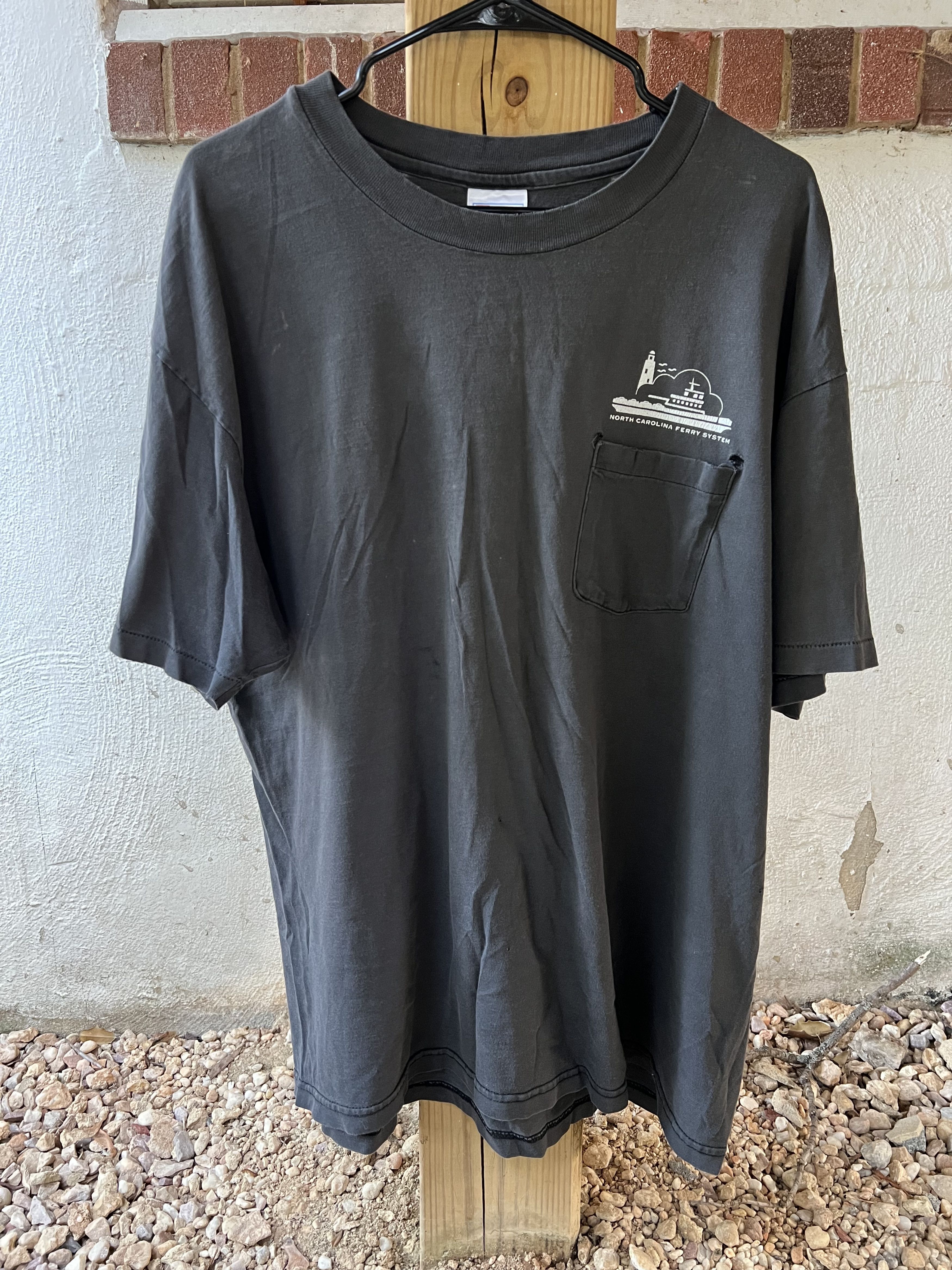 Vintage 90s Thrashed Outer Banks Ferry Pocket T OBX Size US XL / EU 56 / 4 - 3 Thumbnail