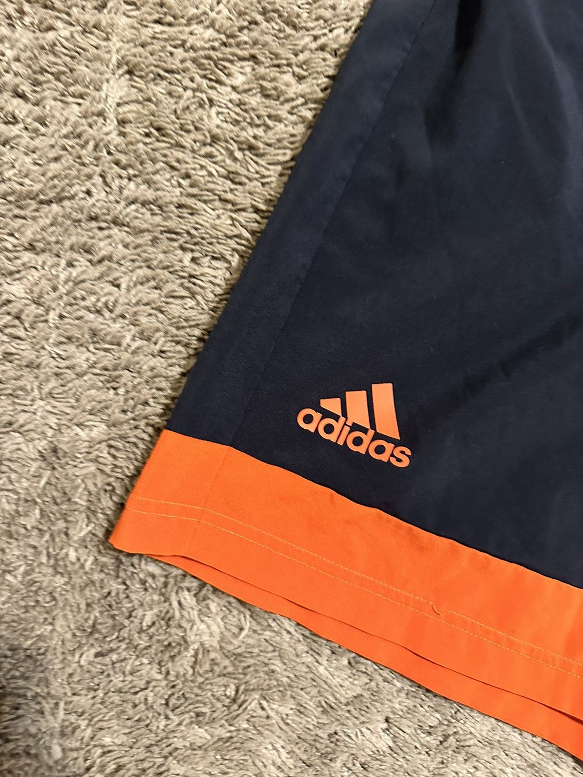 Adidas × NCAA × Vintage Vintage NCAA Miami hurricanes jersey shirt 00s size XL Size US 36 / EU 52 - 2 Thumbnail