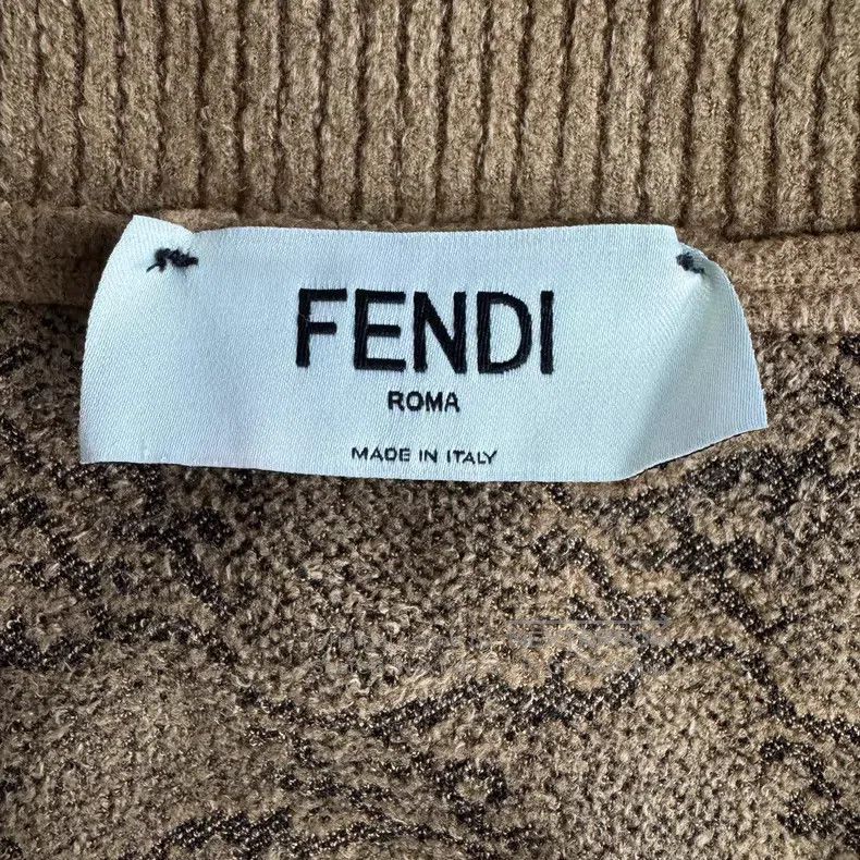 Fendi Fendi Letter Logo Short Knit Top Size XS / US 0-2 / IT 36-38 - 3 Thumbnail